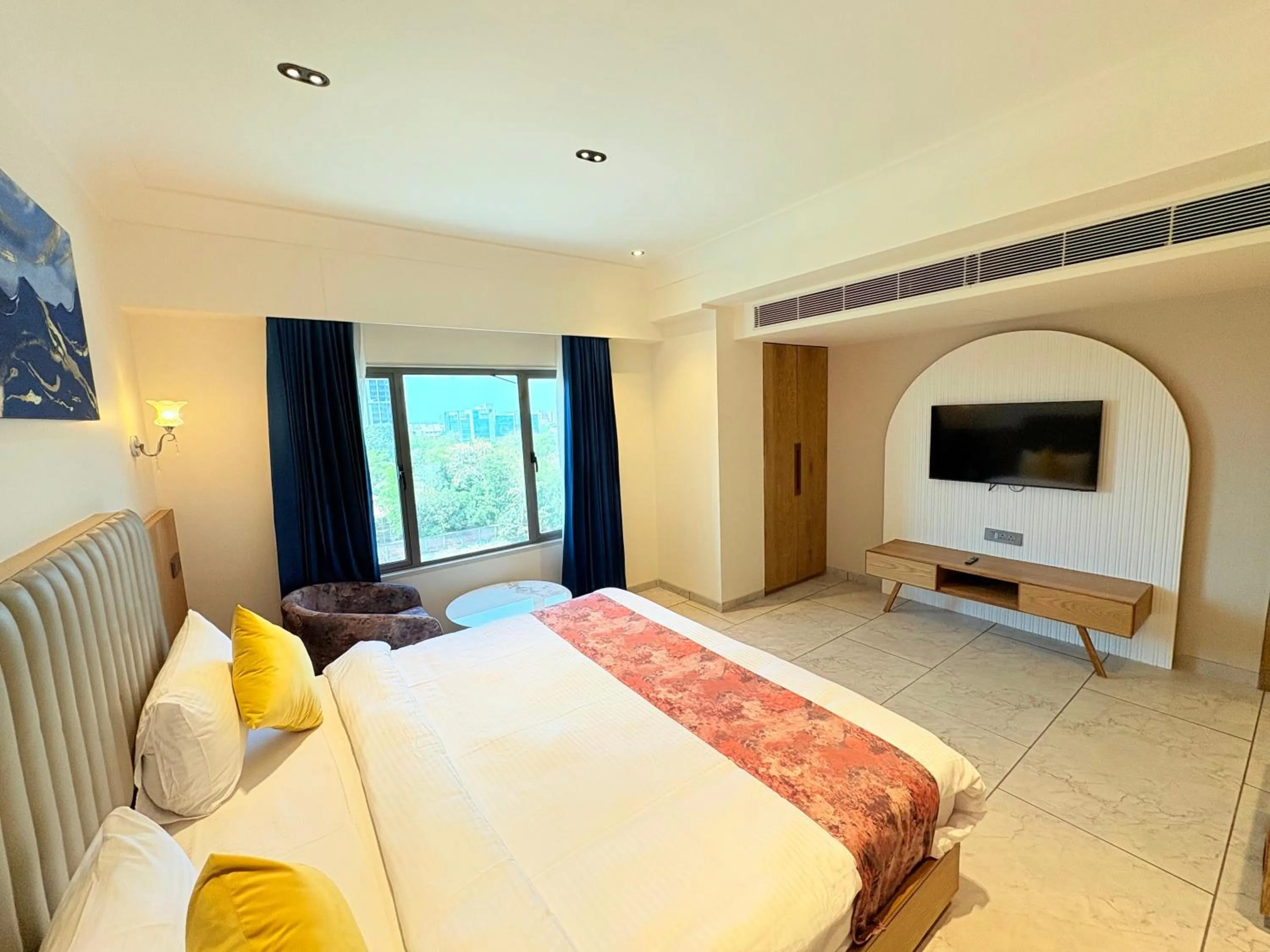 Bed in The Parterre - SG Highway Ahmedabad