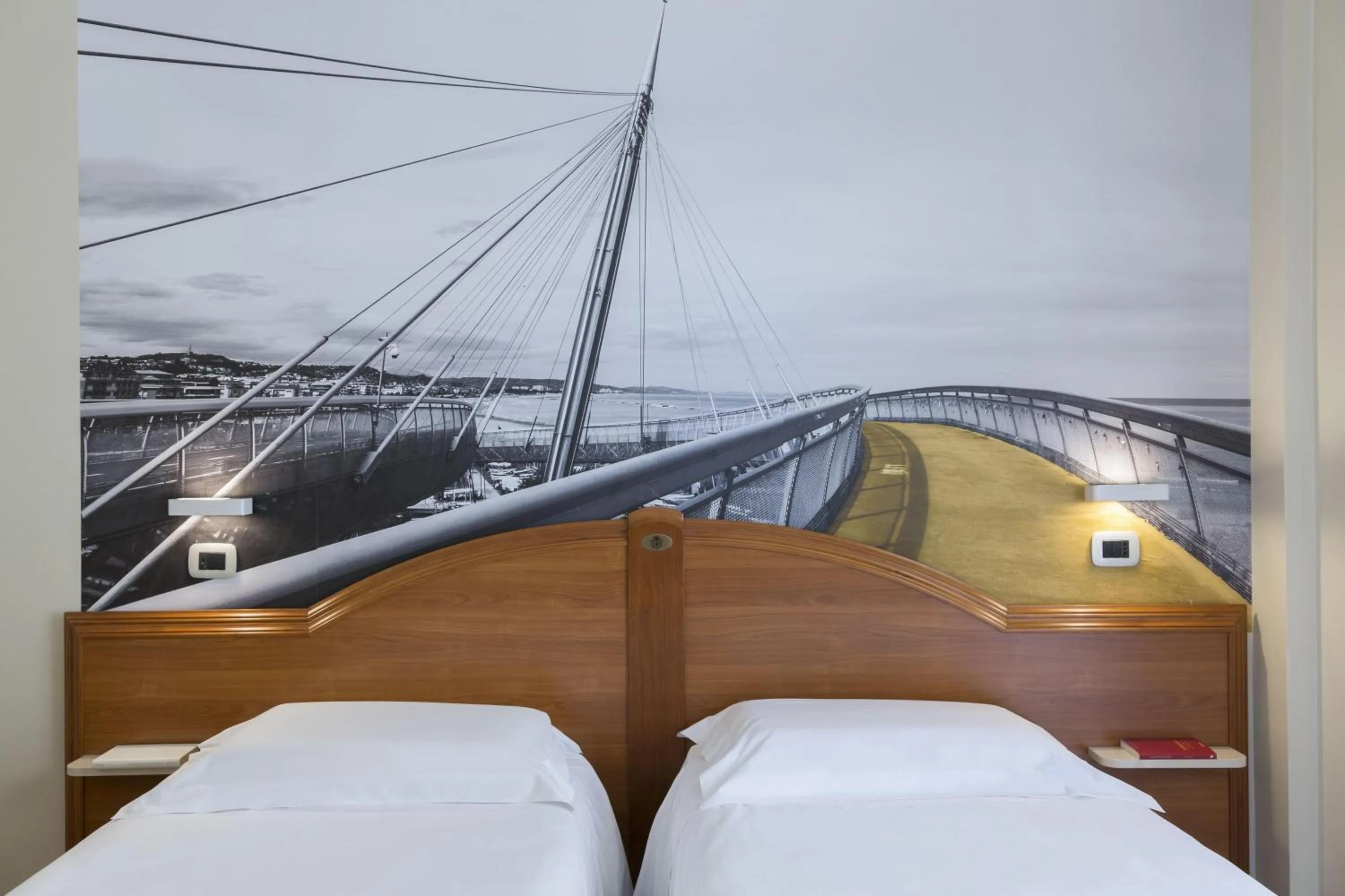 Photo of the whole room, Bed in B&B Hotel Pescara