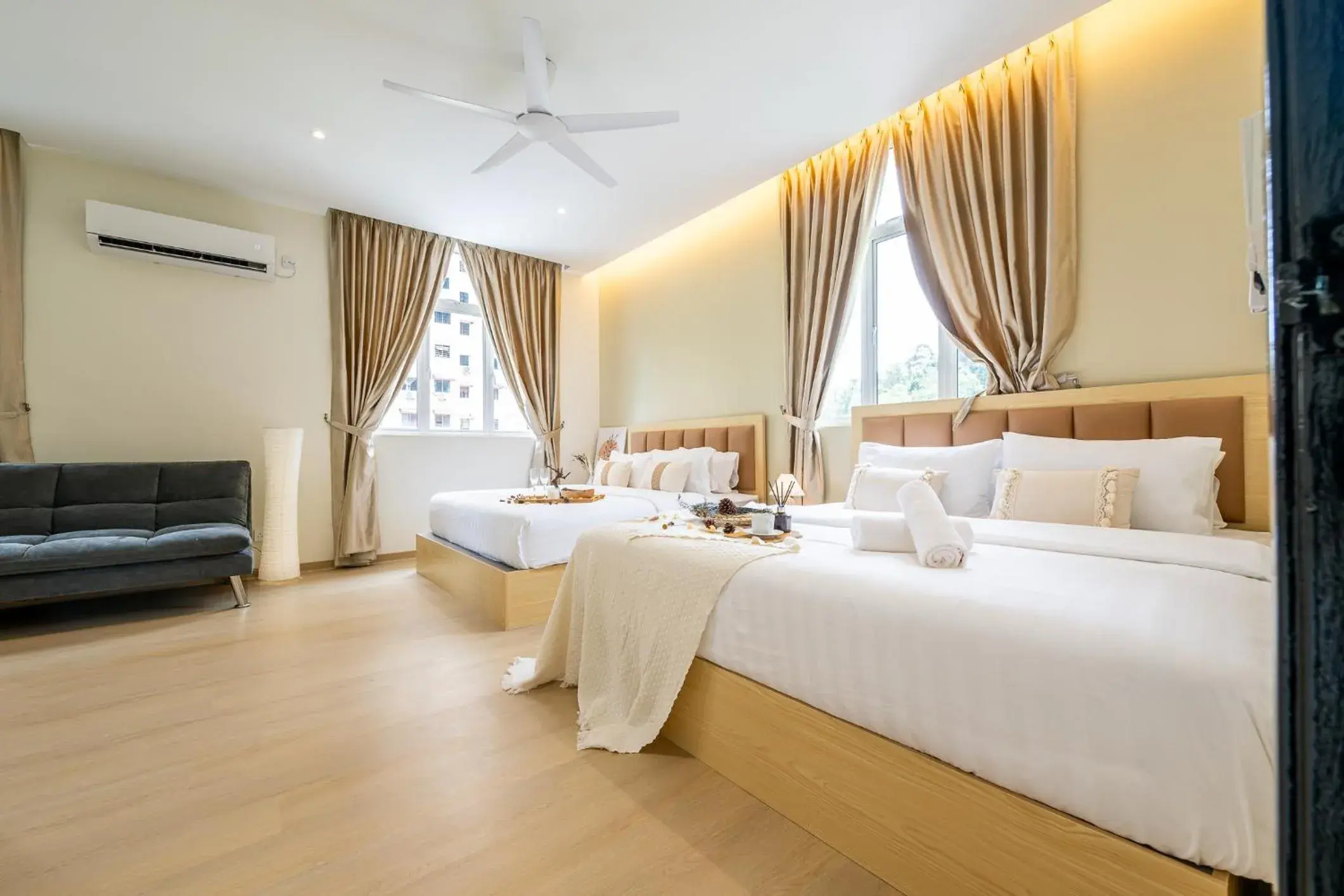 Family Room with Private Bathroom in La Ferringhi Villa by BRB Family Room with Private Bathroom in La Ferringhi Villa by BRB