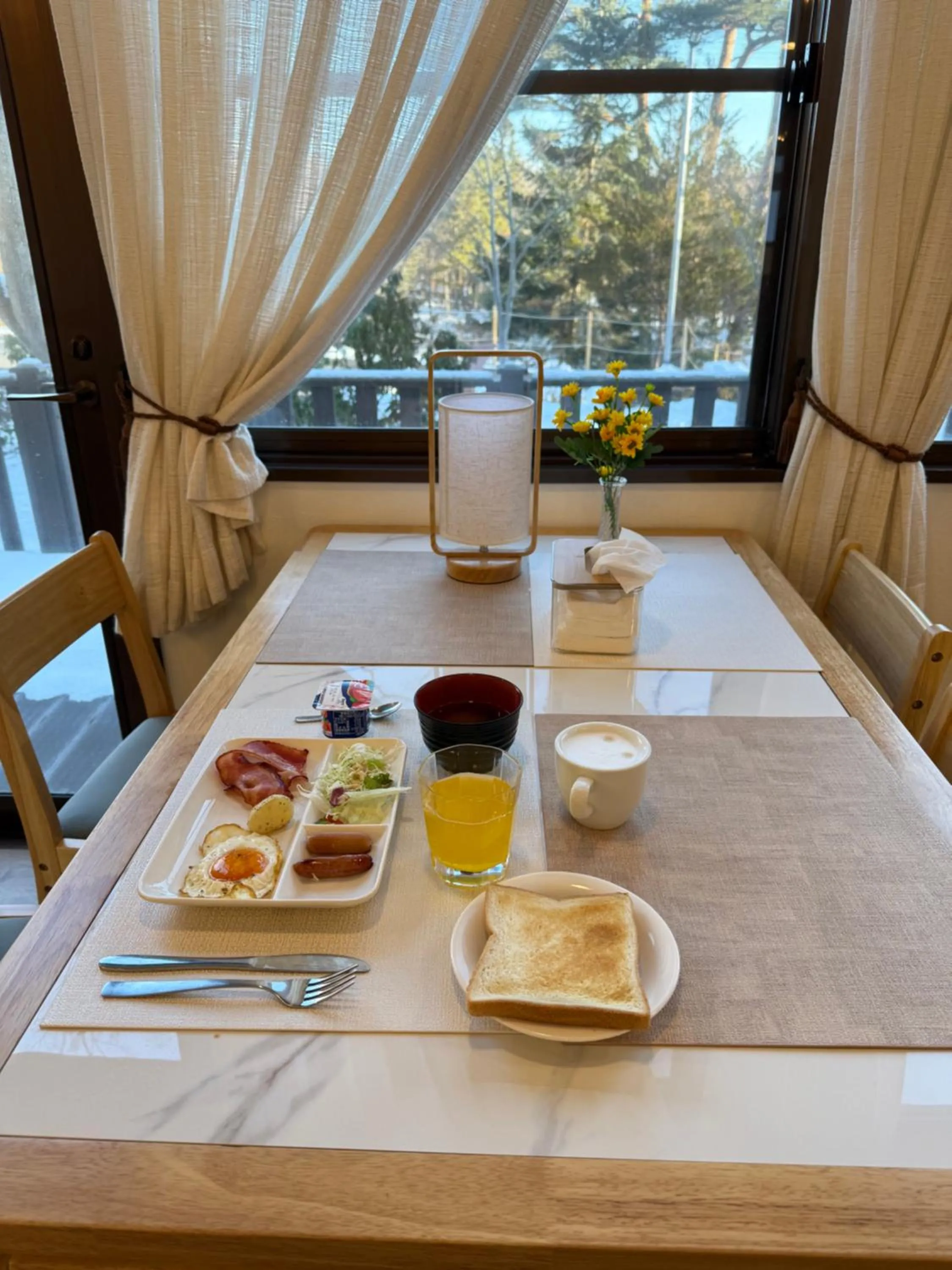 Restaurant/places to eat in Sansui Resorts Yamanakako