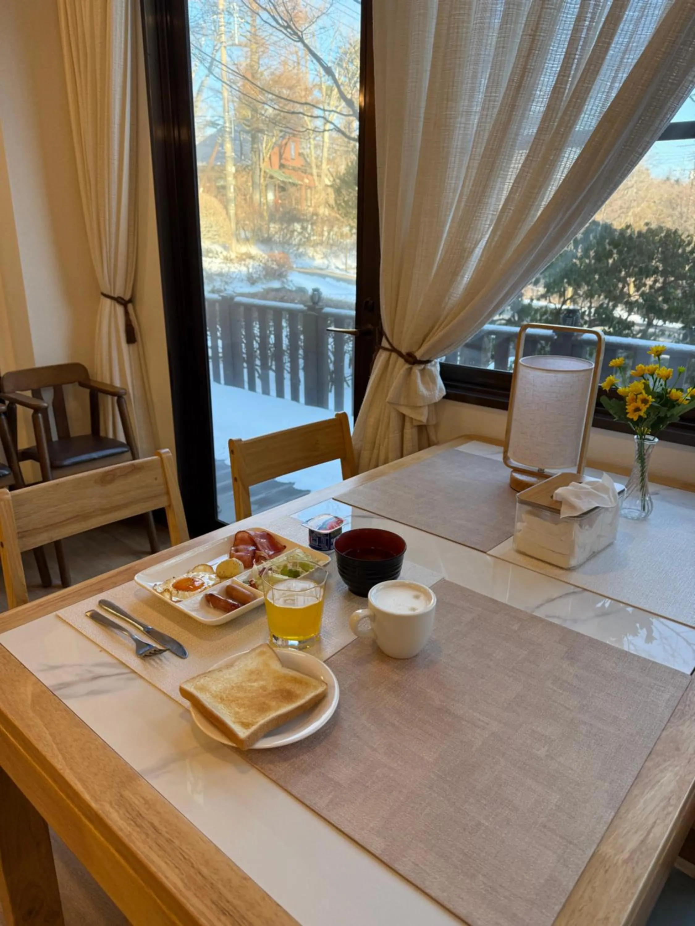 Restaurant/places to eat in Sansui Resorts Yamanakako