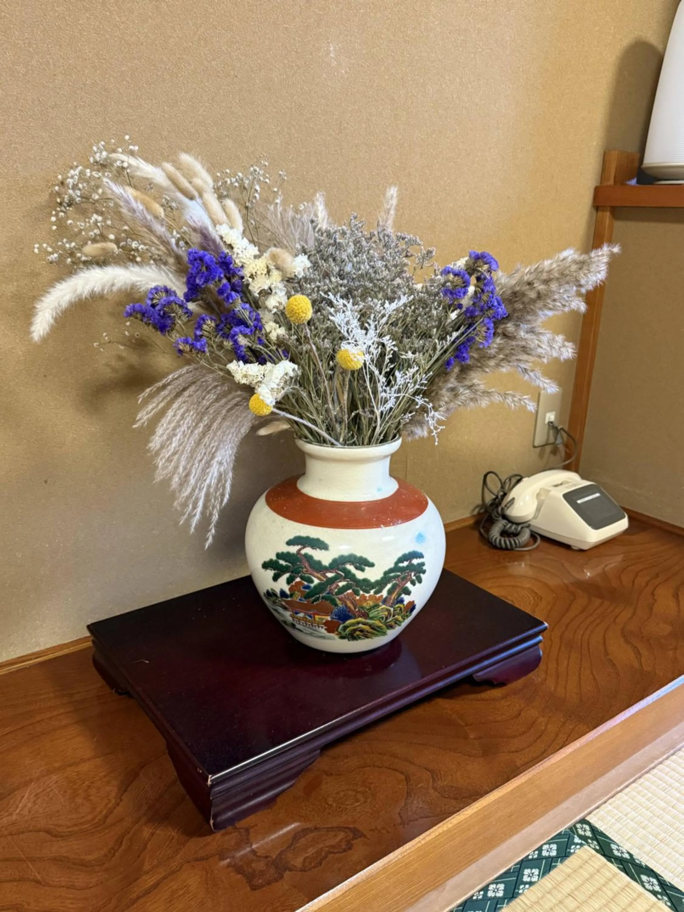 Decorative detail in Sansui Resorts Yamanakako