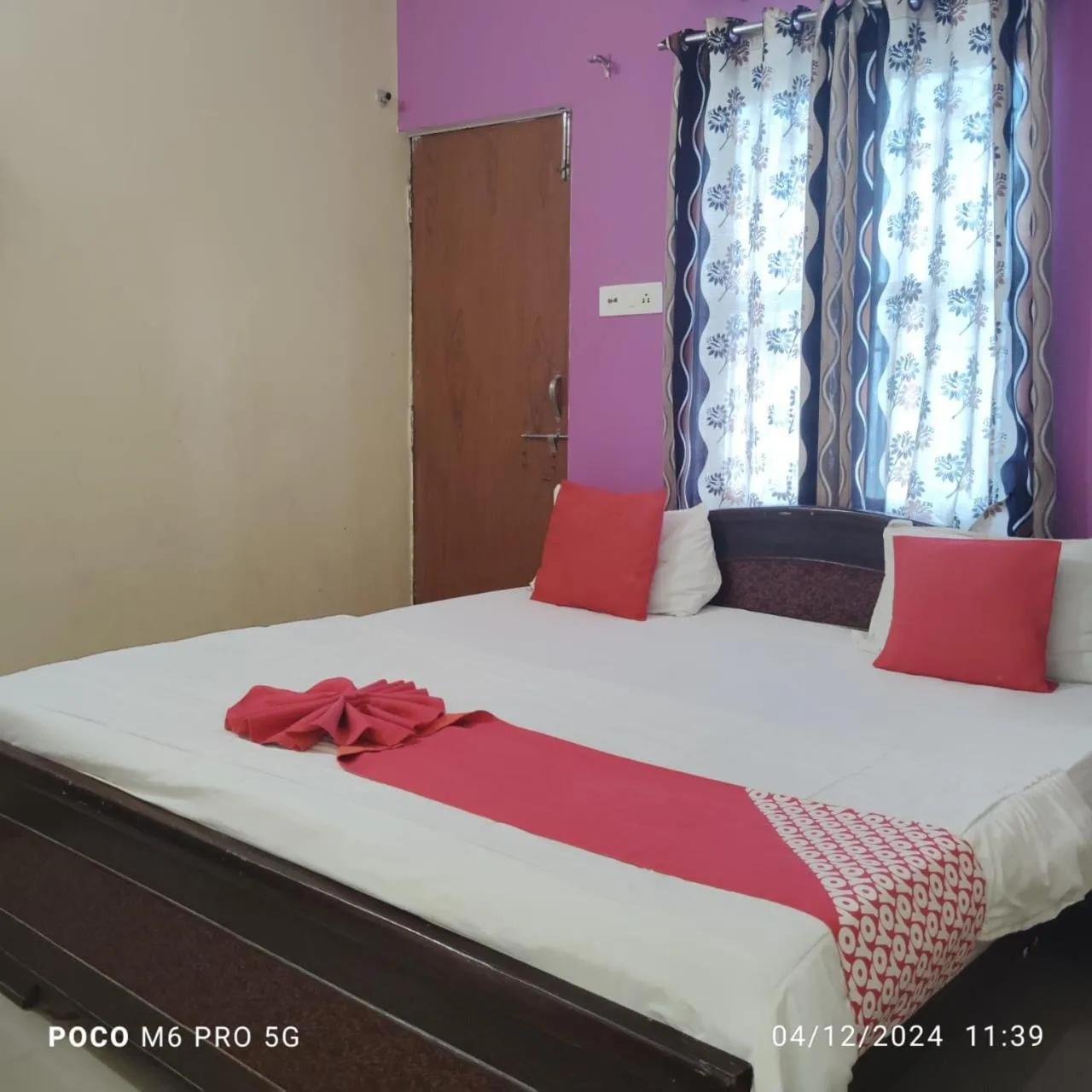 Bed in Baba Guest House