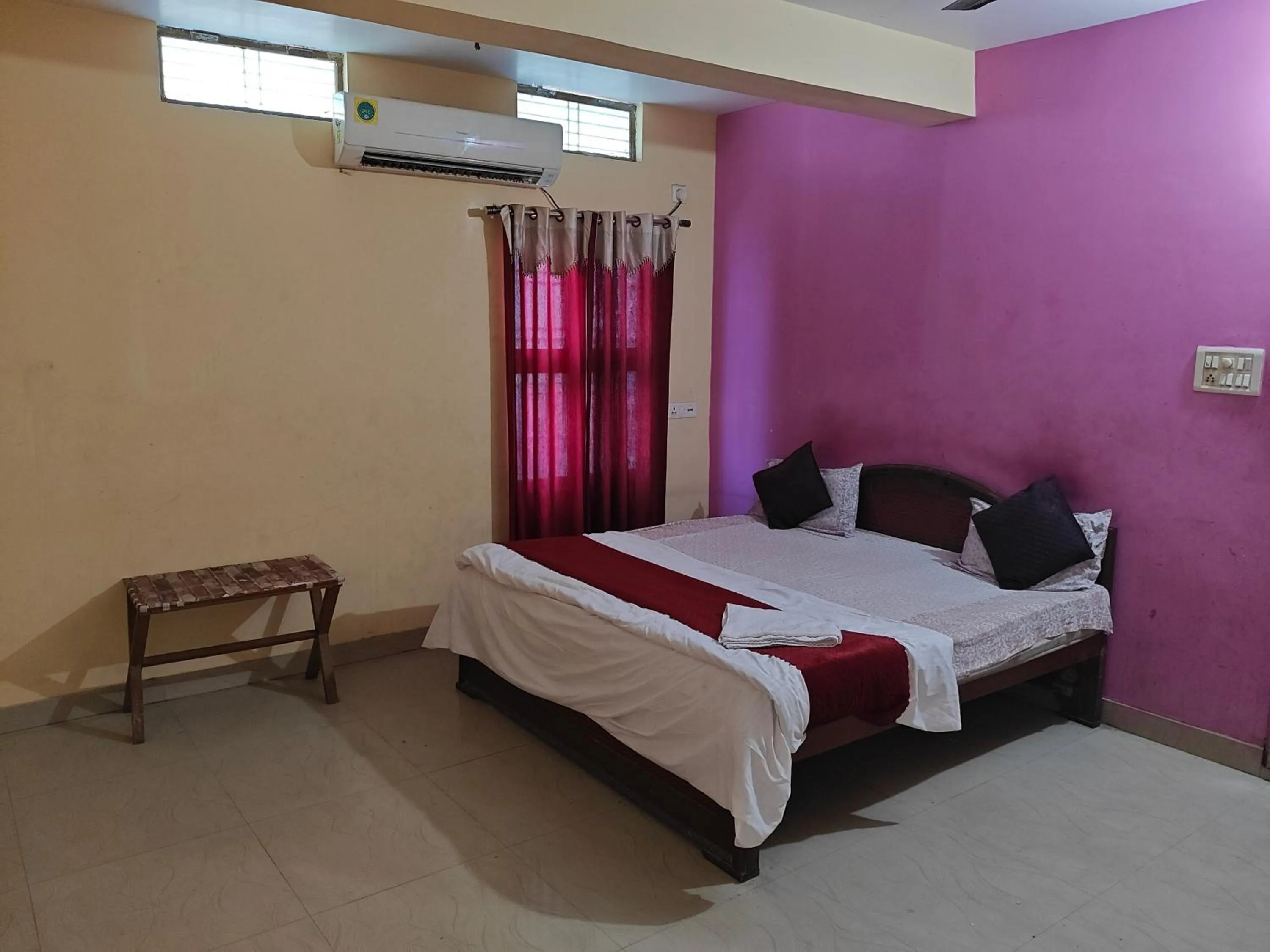 Bed in Baba Guest House