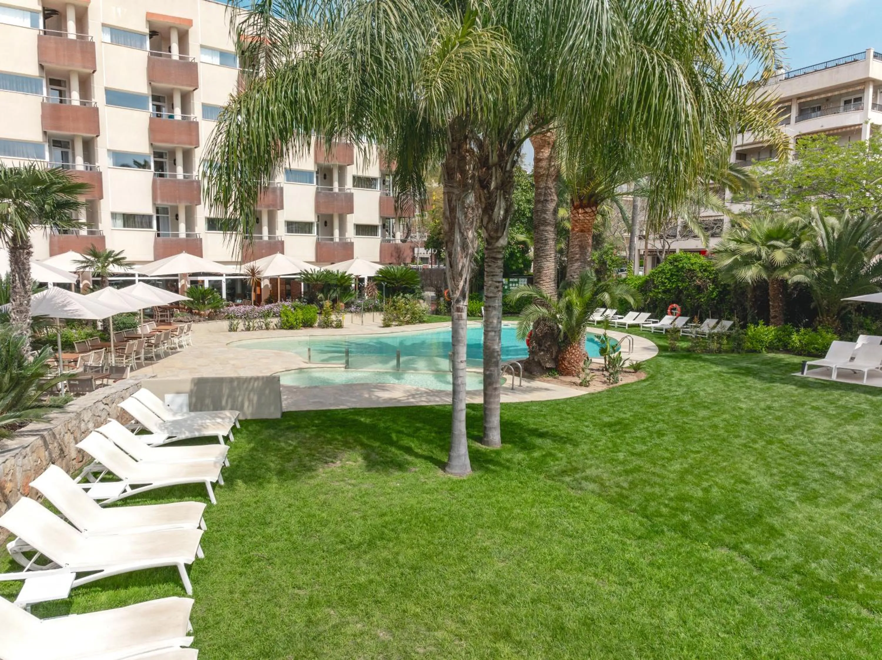 Garden in Mònica Hotel