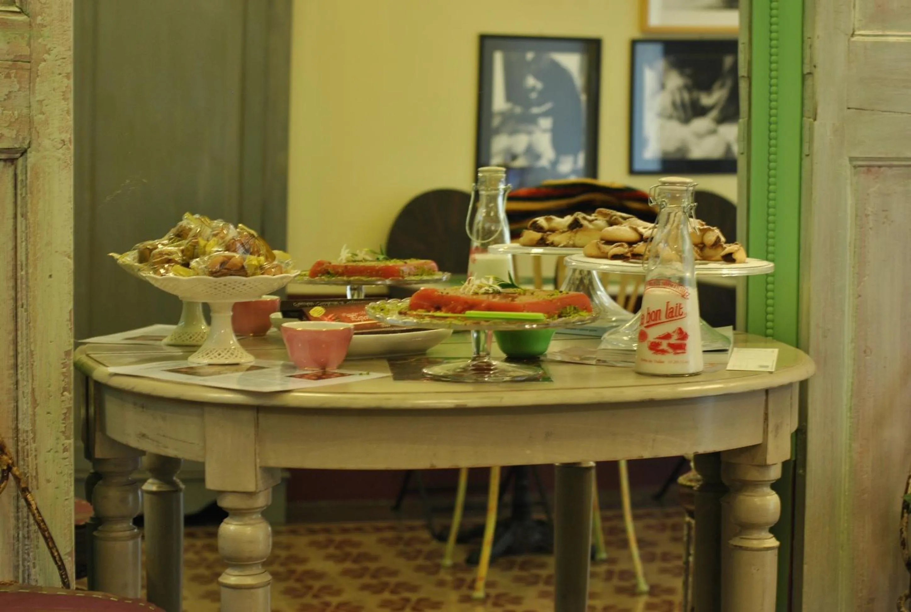 Communal lounge/ TV room in Kemmare