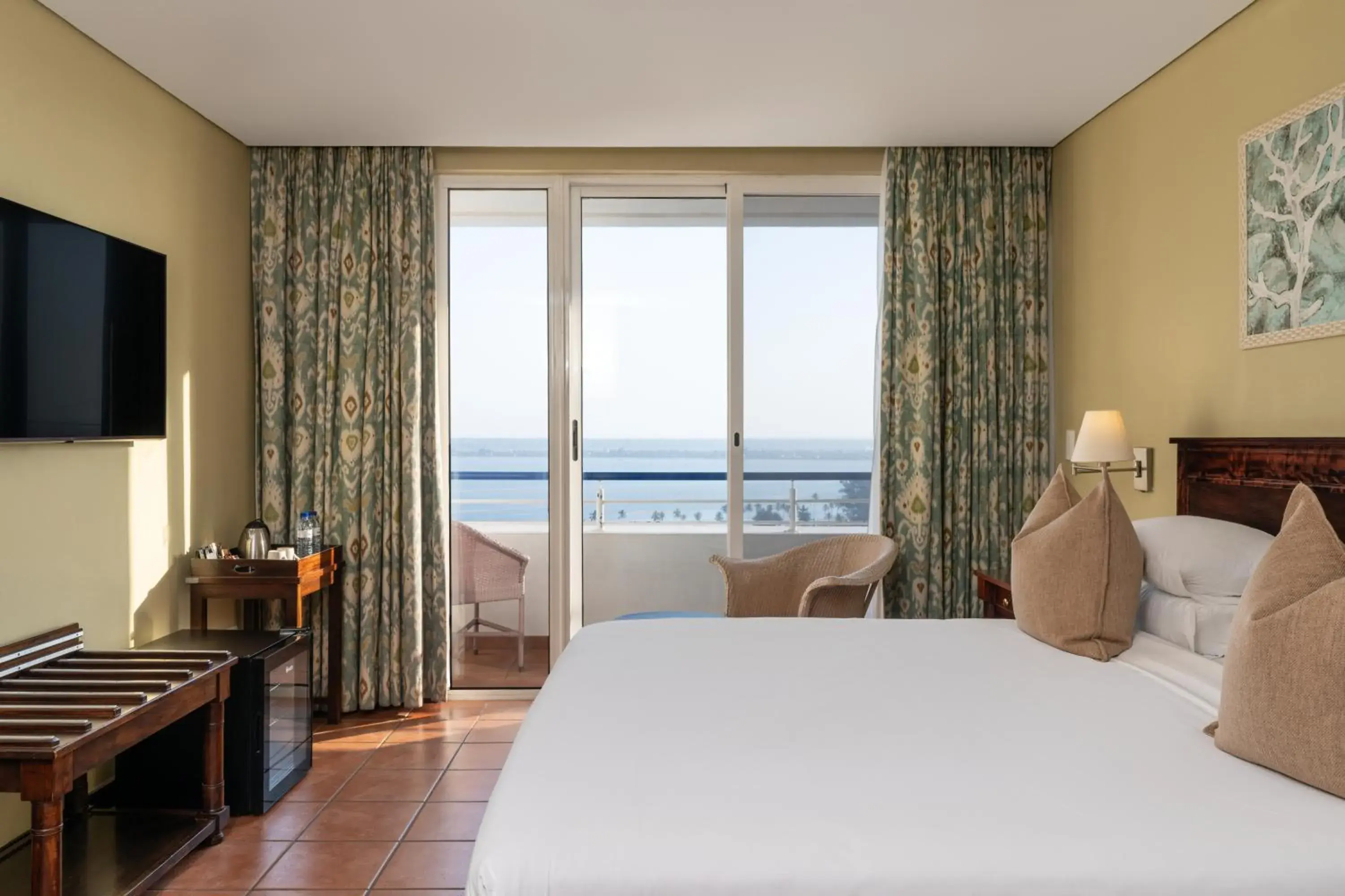 Standard Sea View Double Bed in Hotel Cardoso Standard Sea View Double Bed in Hotel Cardoso