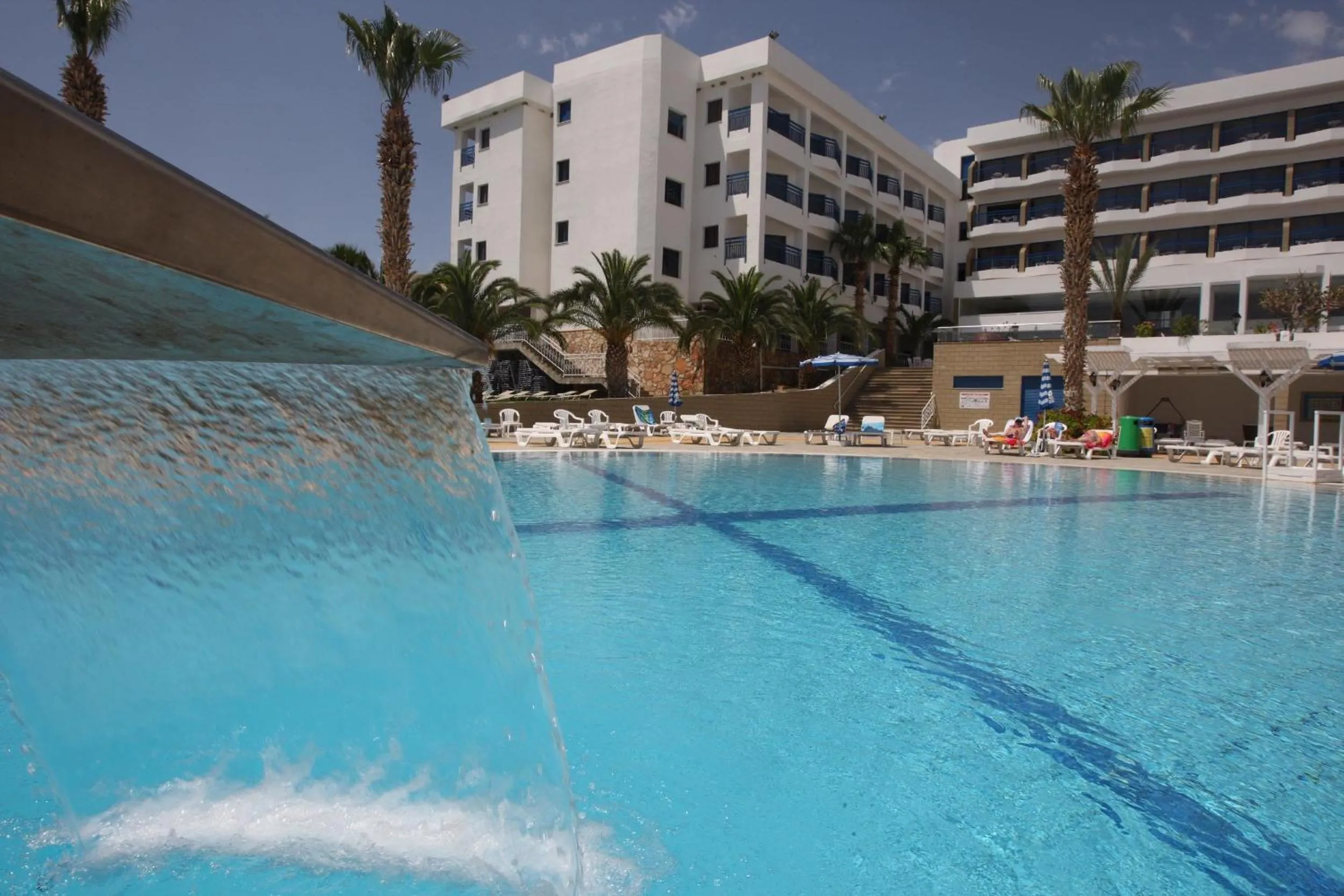 Swimming pool in Ascos Coral Beach Hotel