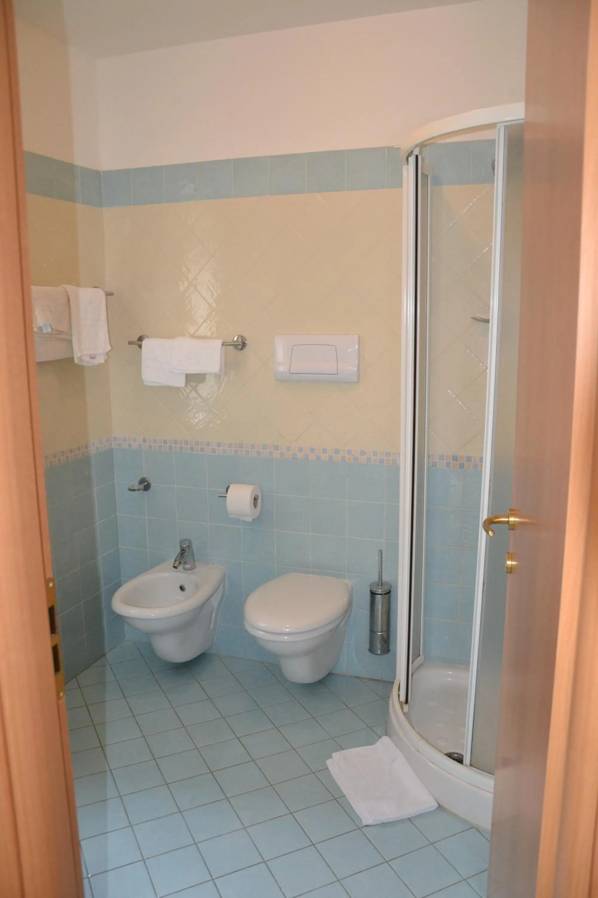 Bathroom in Hotel Ariston
