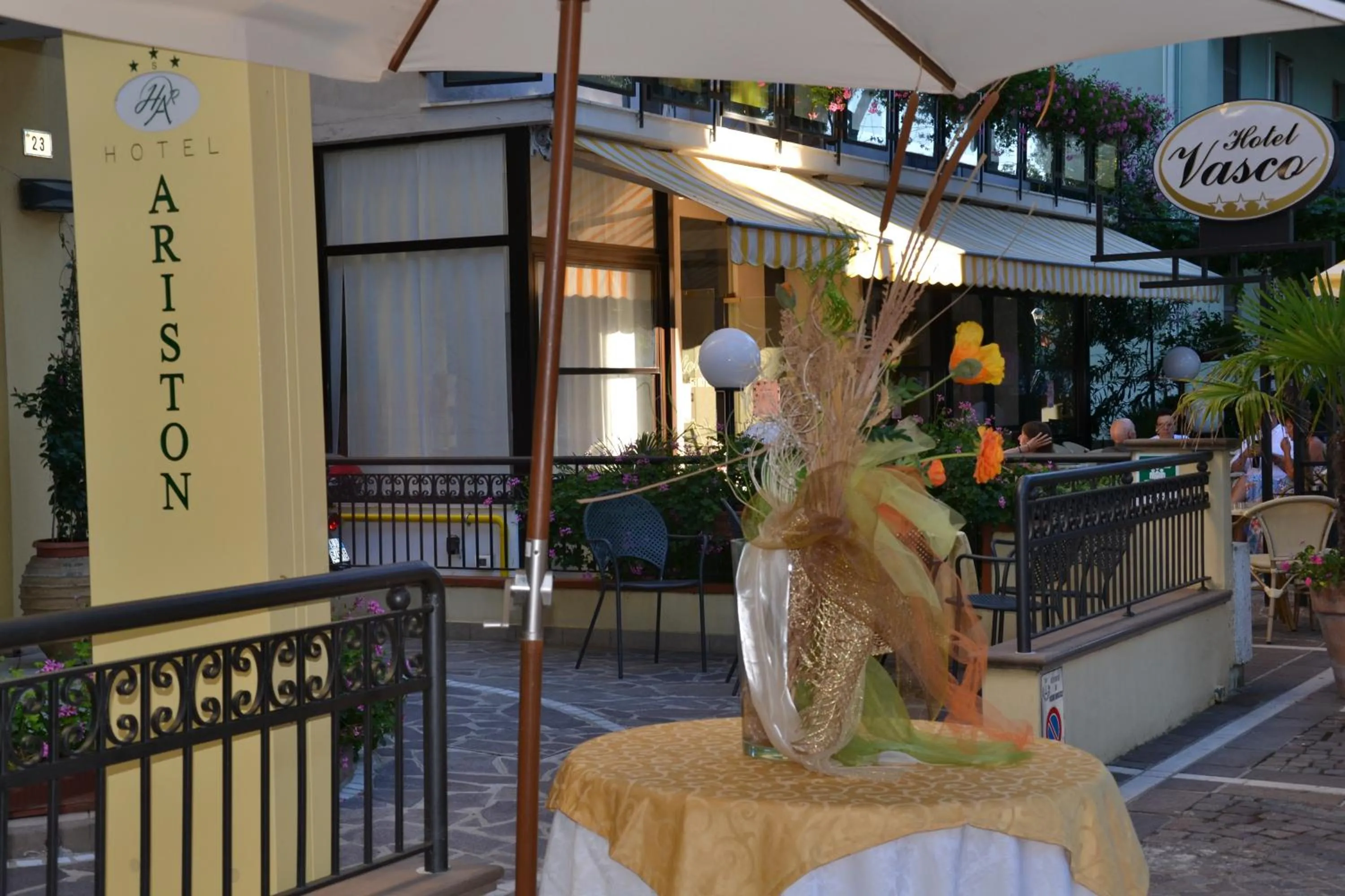 Facade/entrance in Hotel Ariston