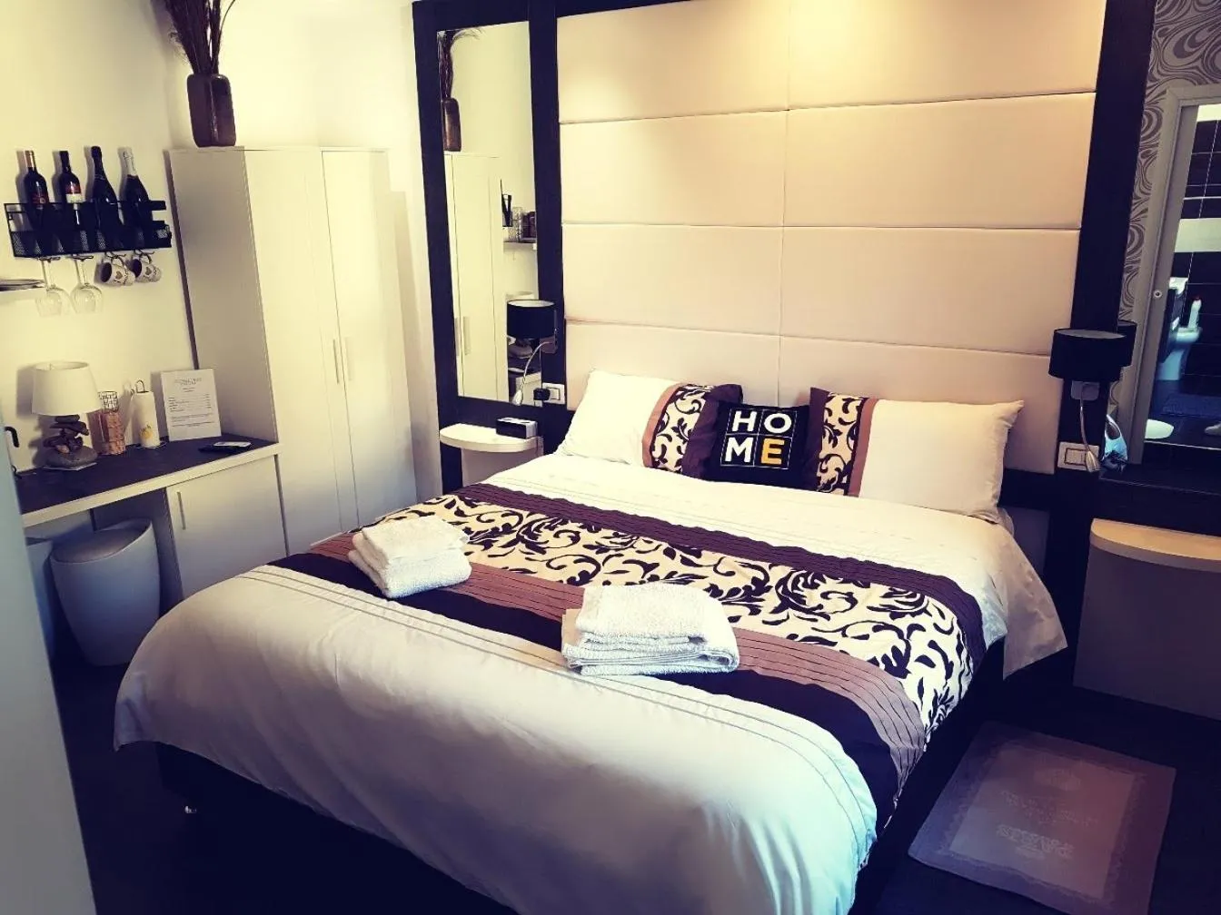 Voyage Deluxe Master Room