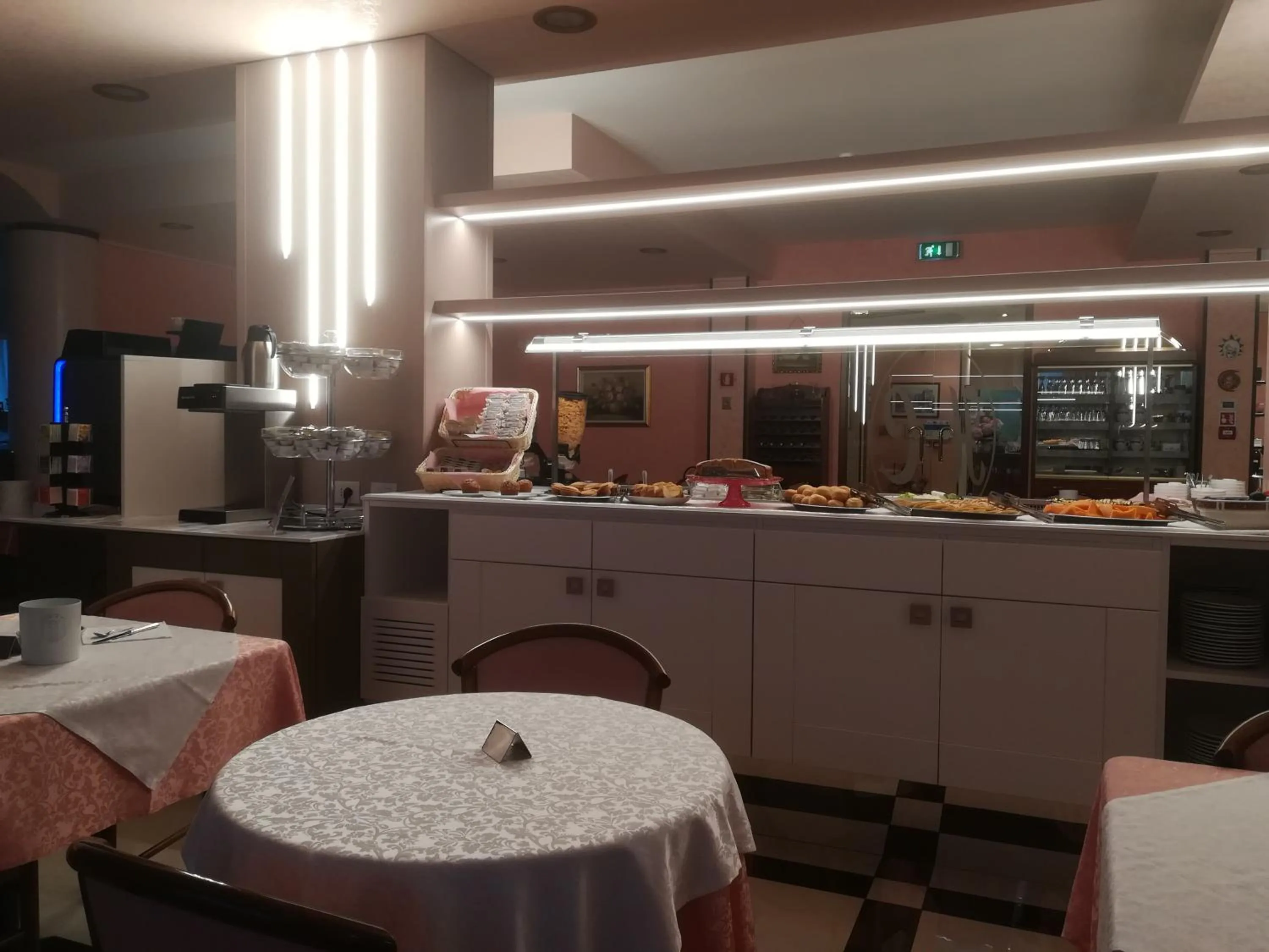 Restaurant/places to eat in Hotel Cristallo