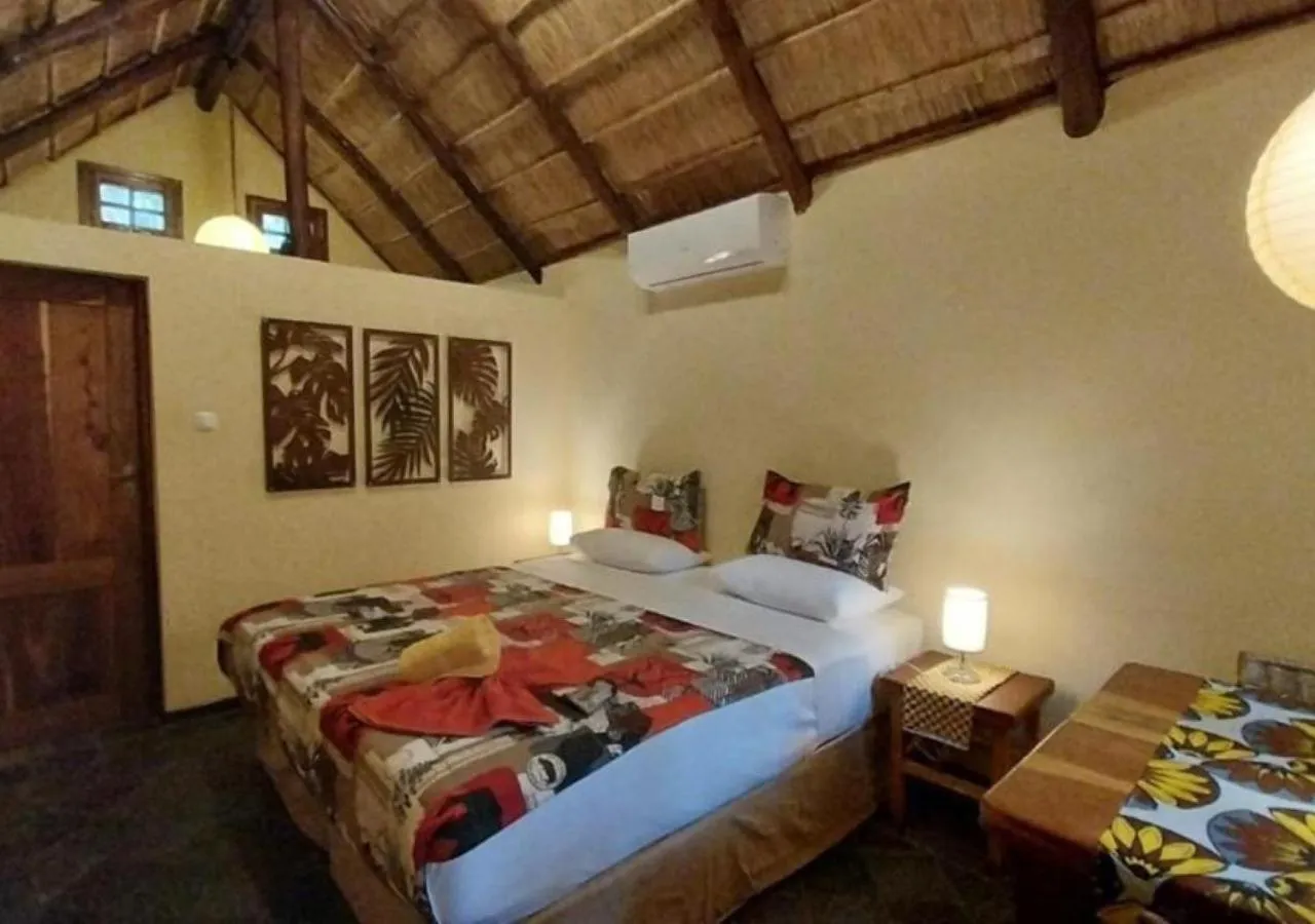 Photo of the whole room, Bed in DEVOCEAN Lodge