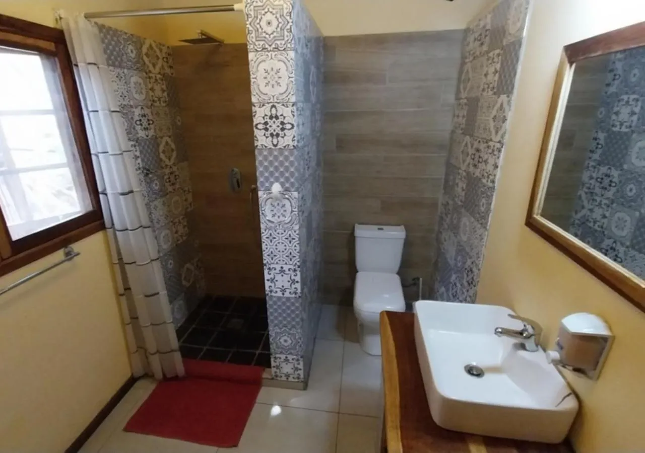 Bathroom in DEVOCEAN Lodge
