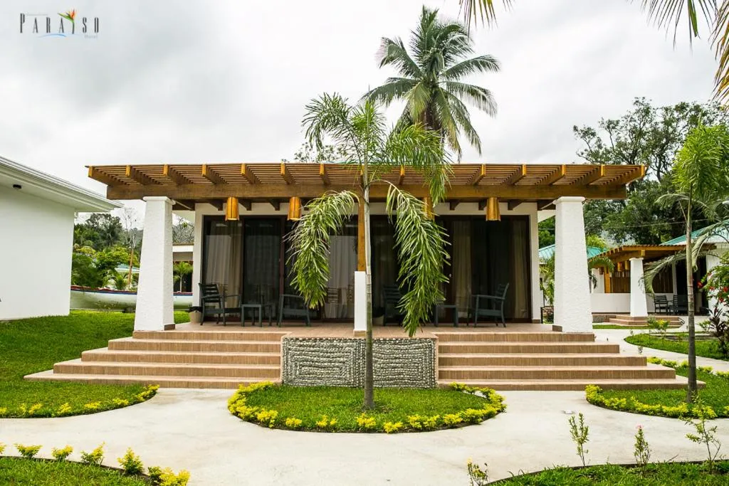 Paraiso Rainforest and Beach Hotel