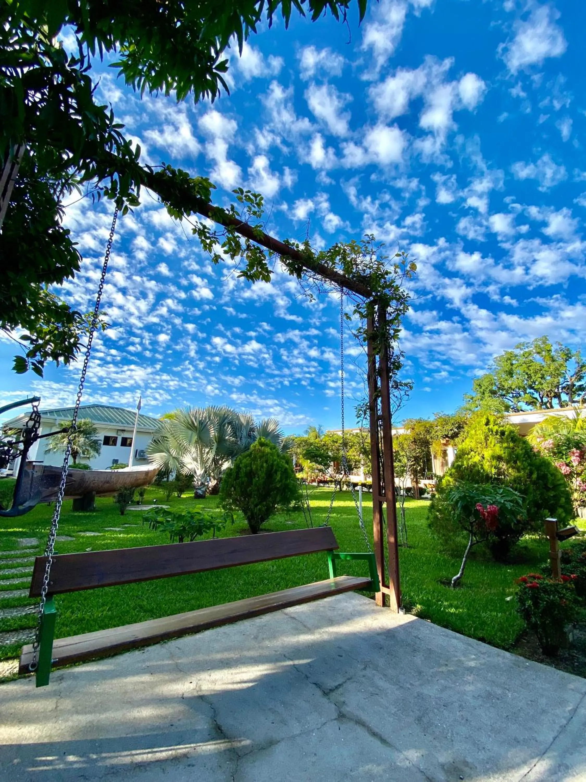 Day in Paraiso Rainforest and Beach Hotel