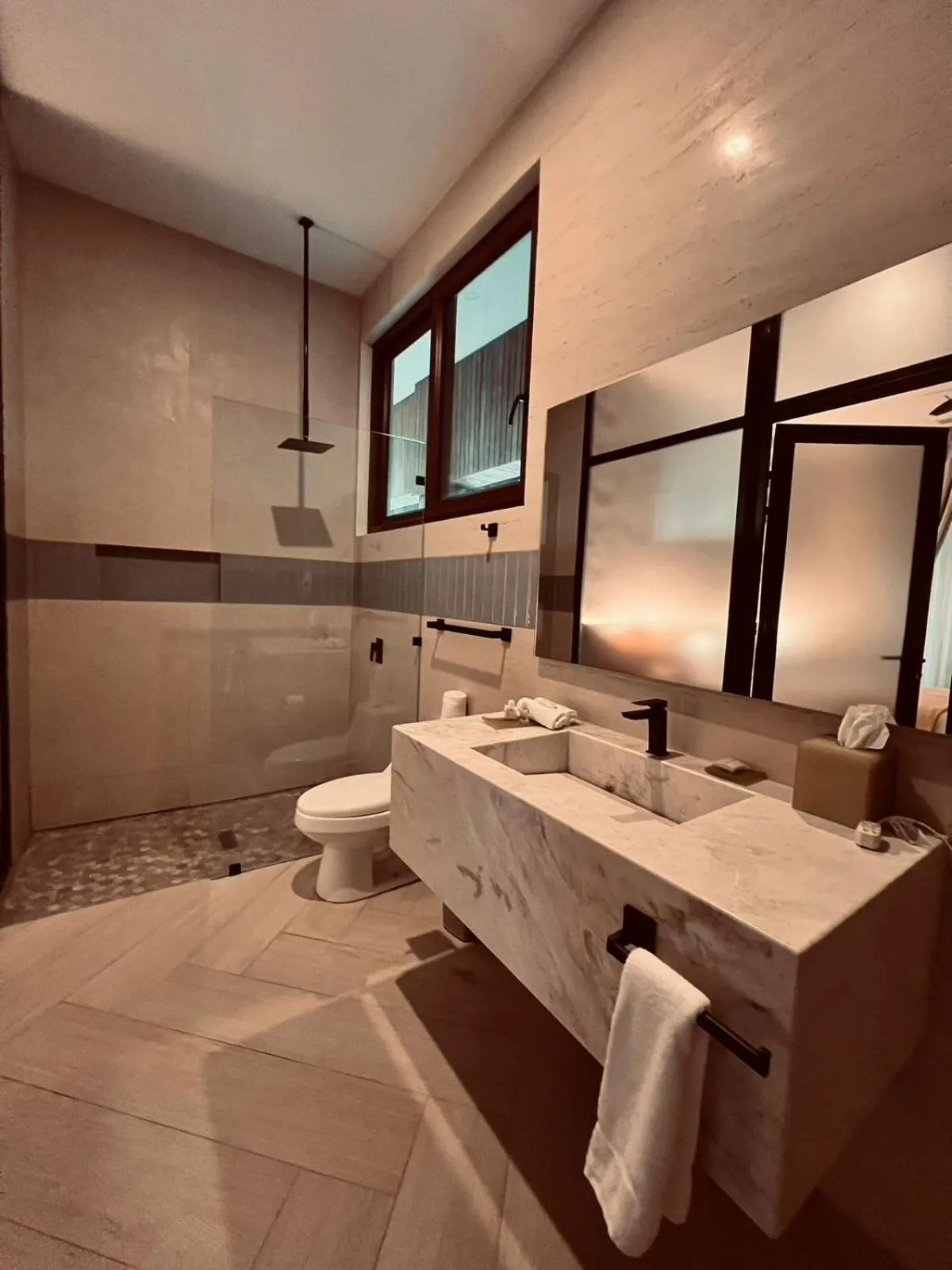 Paraiso Rainforest and Beach Hotel