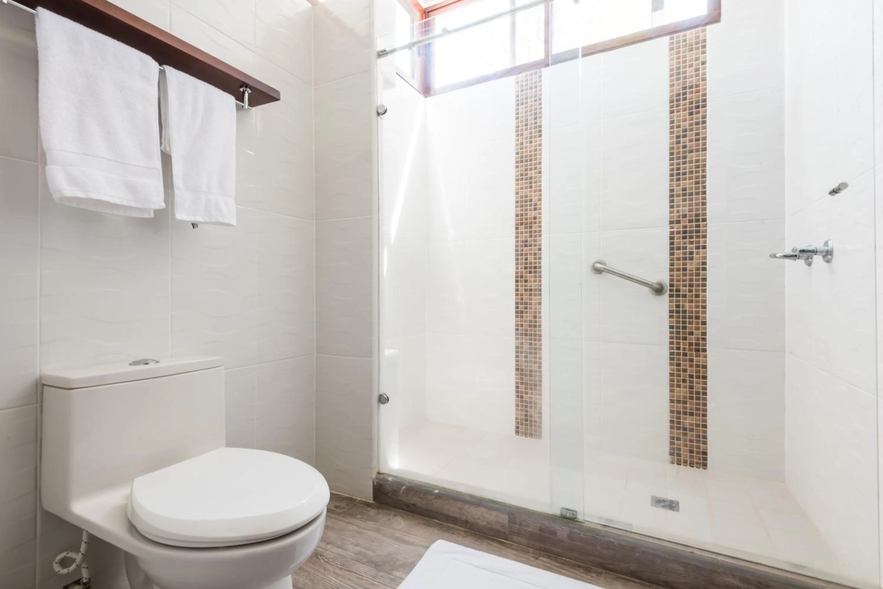 Paraiso Rainforest and Beach Hotel