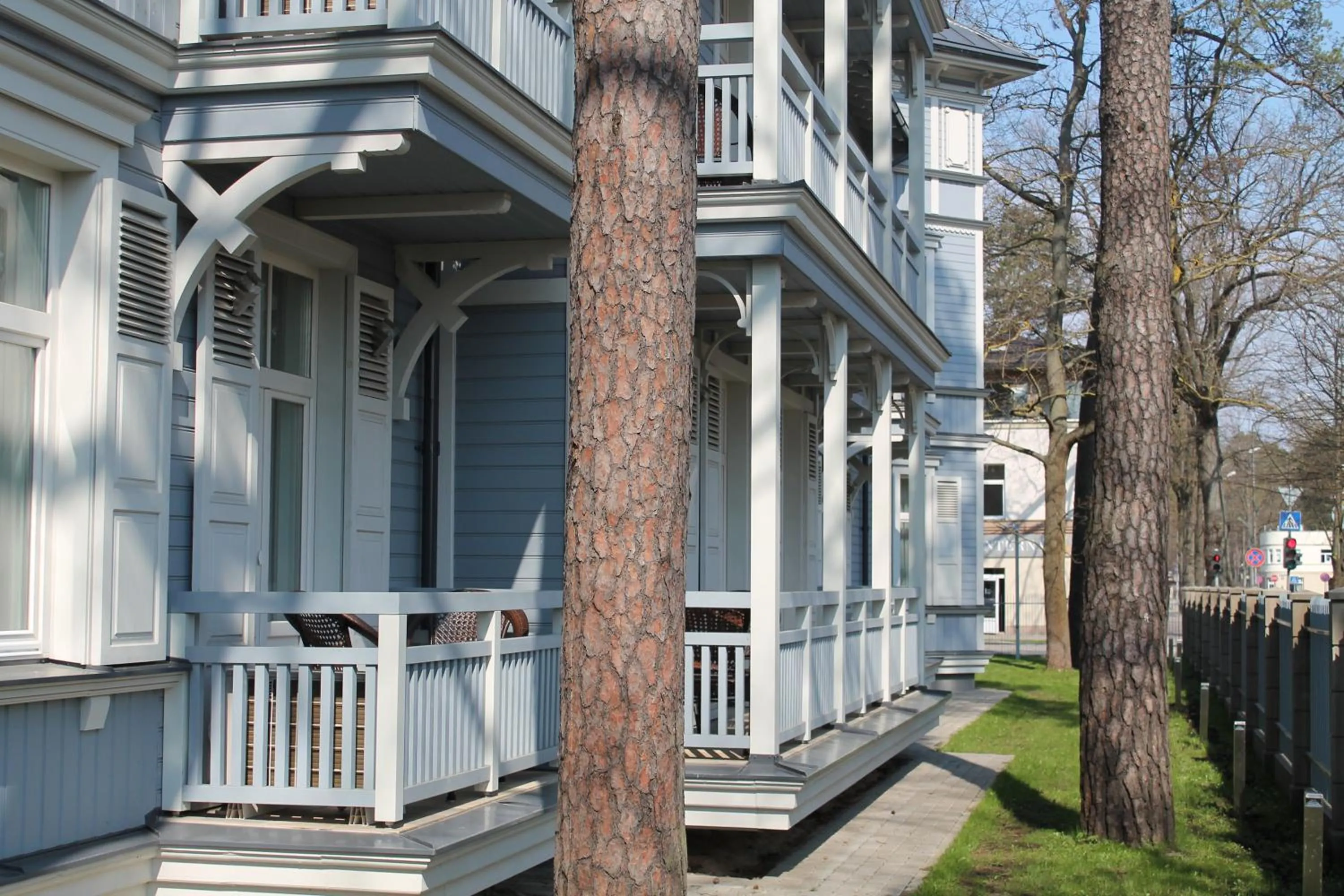 Day in Katrin Apartments