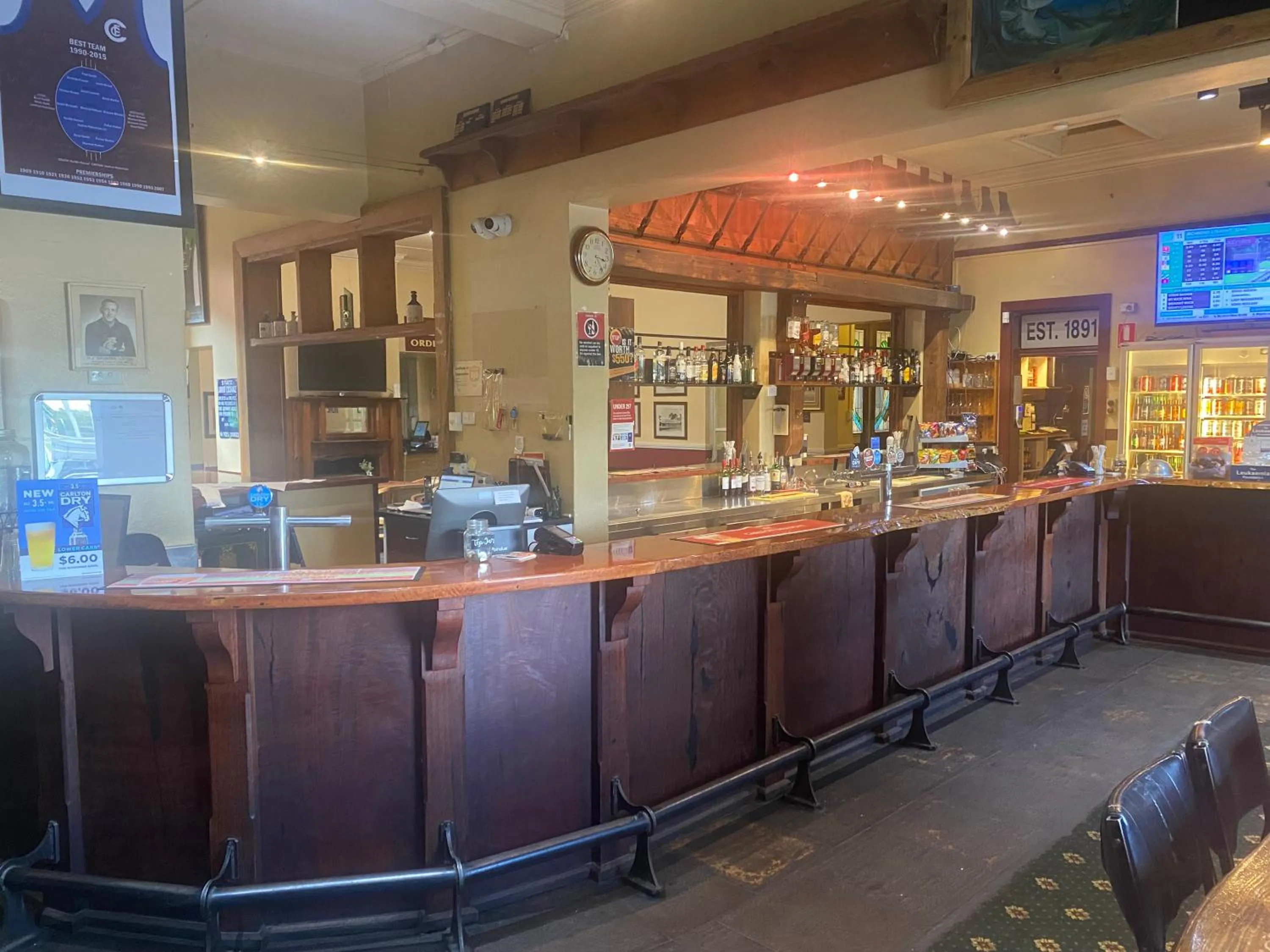 Lounge or bar in Culcairn Hotel