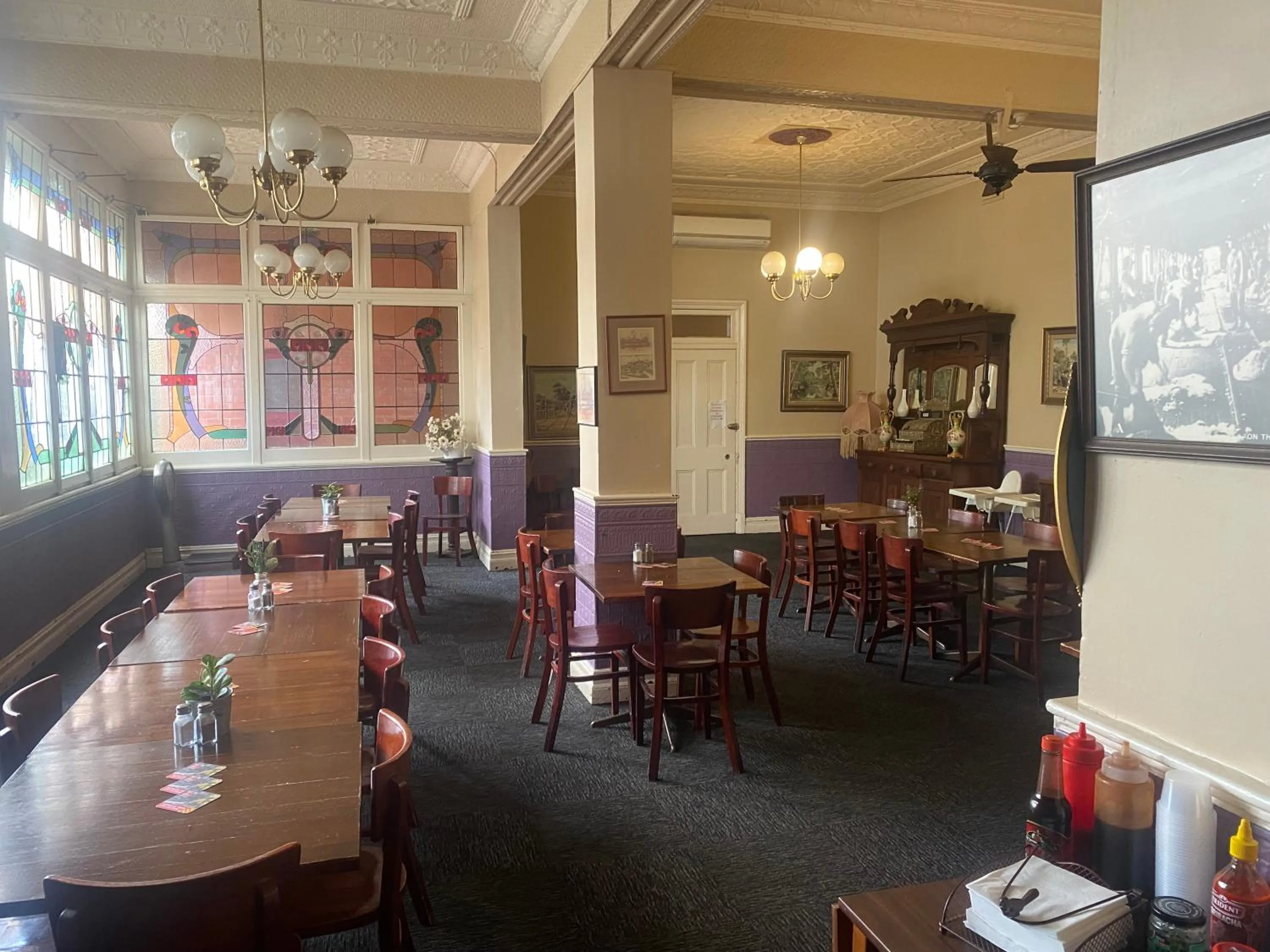 Restaurant/places to eat in Culcairn Hotel