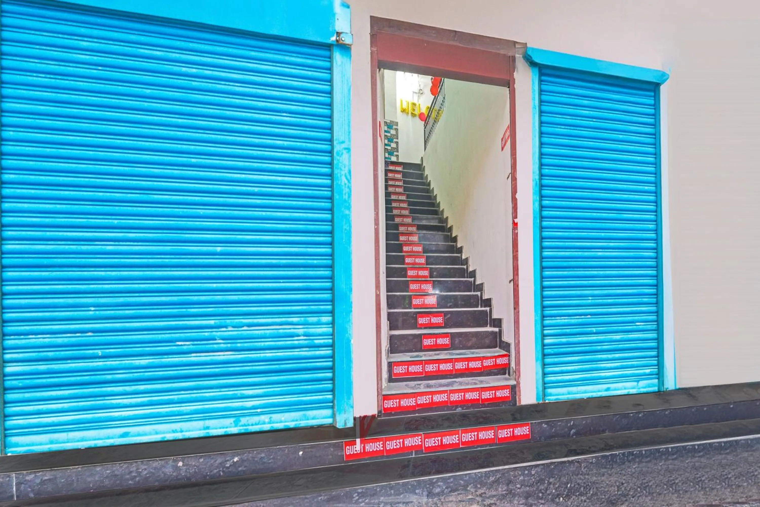 Facade/entrance in Hotel O SHAKTI RESIDENCY