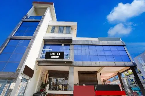 Facade/entrance in OYO Hotel O Khargapur Ring Road Formerly Shimla Grand