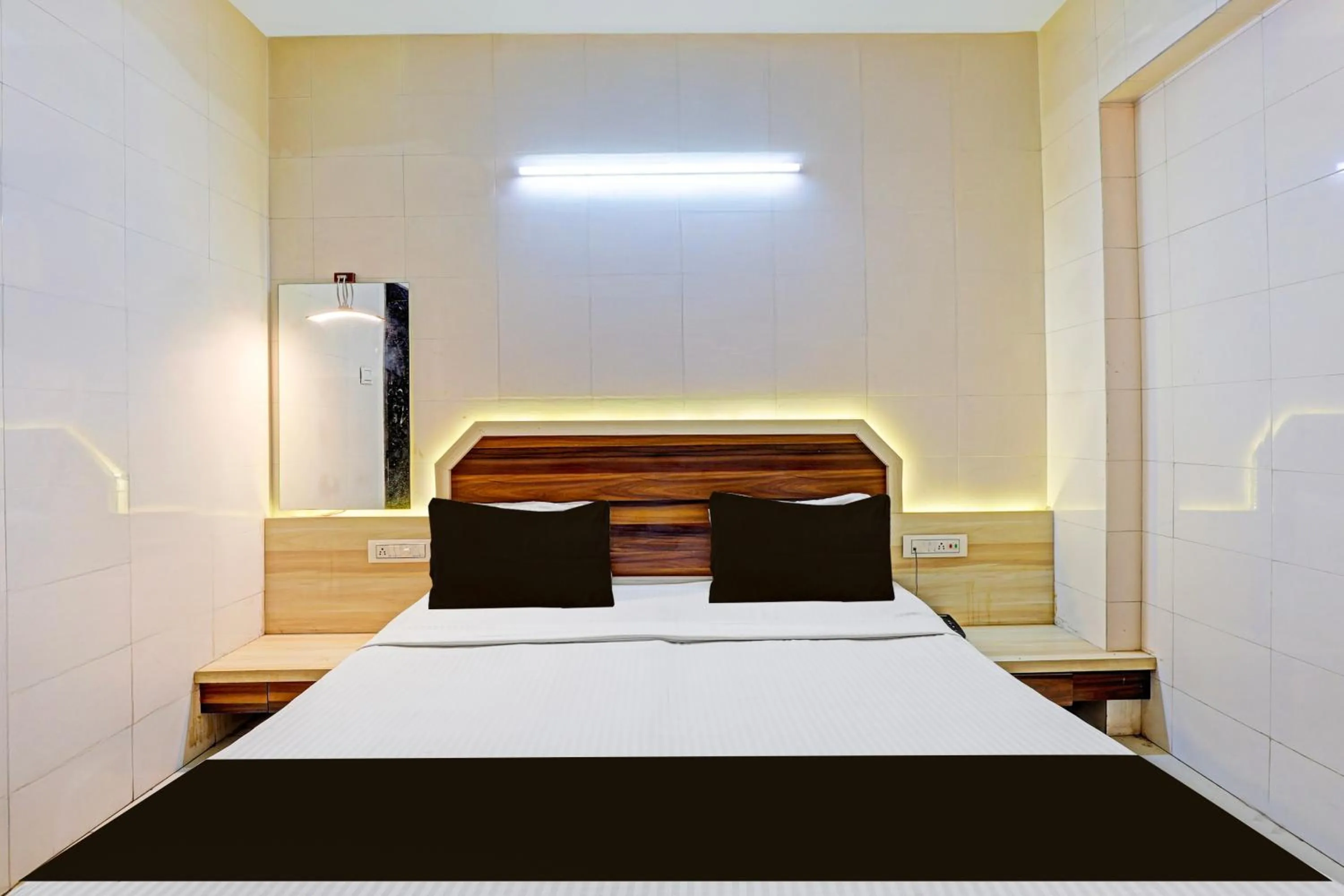 Bedroom, Bed in Hotel O Royal Season