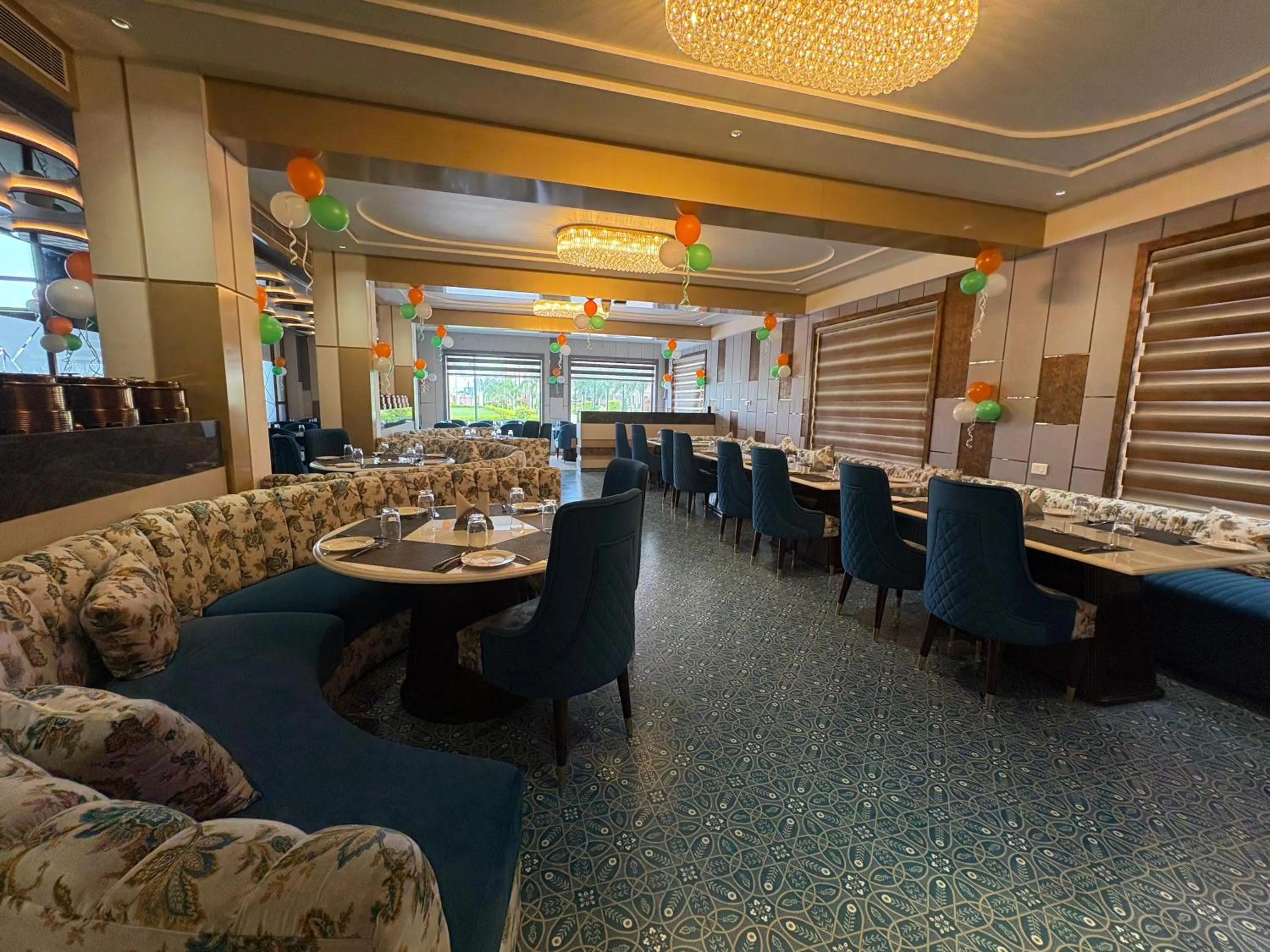 Restaurant/places to eat in Nirvana Grand Hotel & Resort