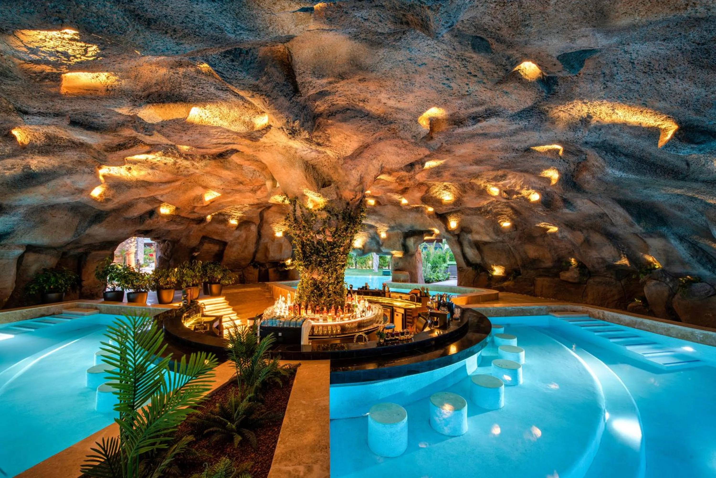 Lounge or bar in Regnum The Crown