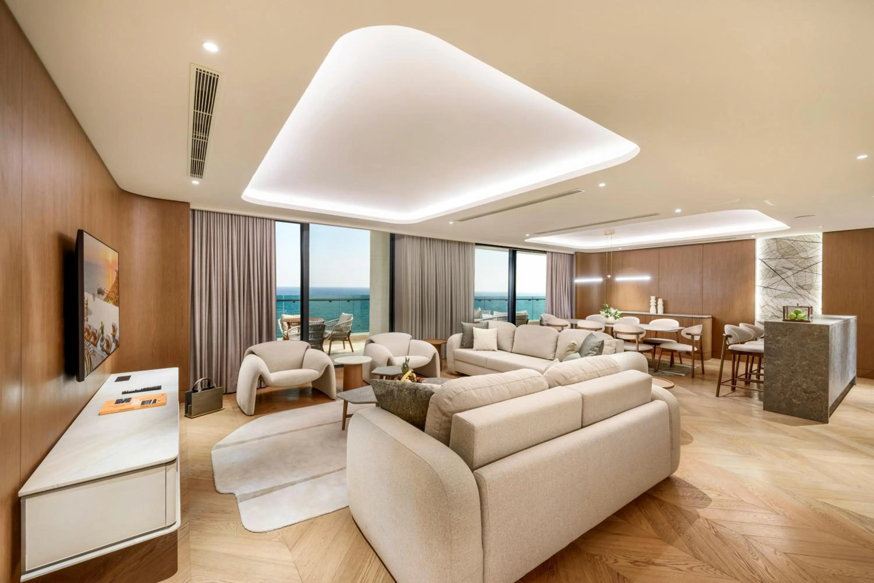 Living room in Regnum The Crown