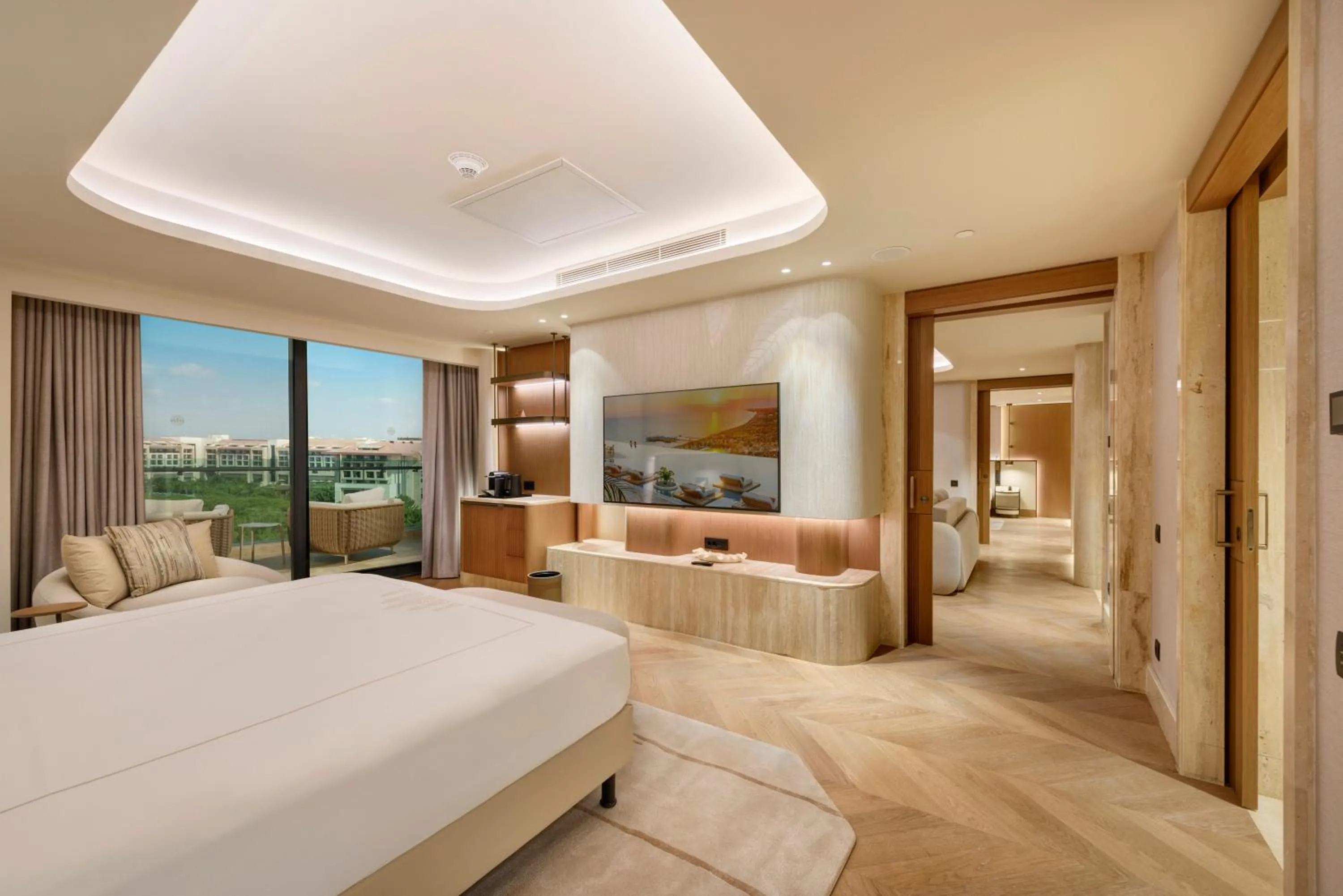 Bed in Regnum The Crown