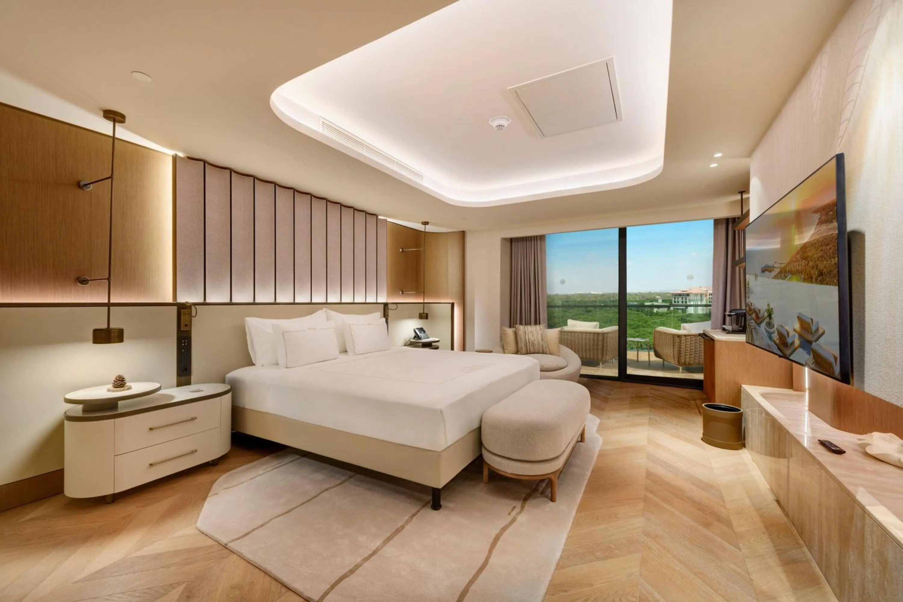 Bed in Regnum The Crown