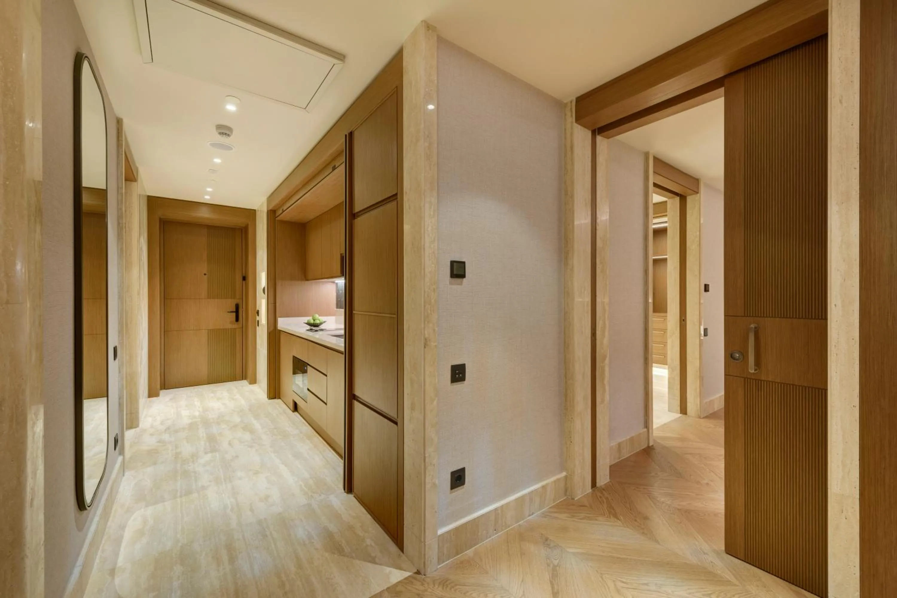 Kitchen or kitchenette, Bed in Regnum The Crown