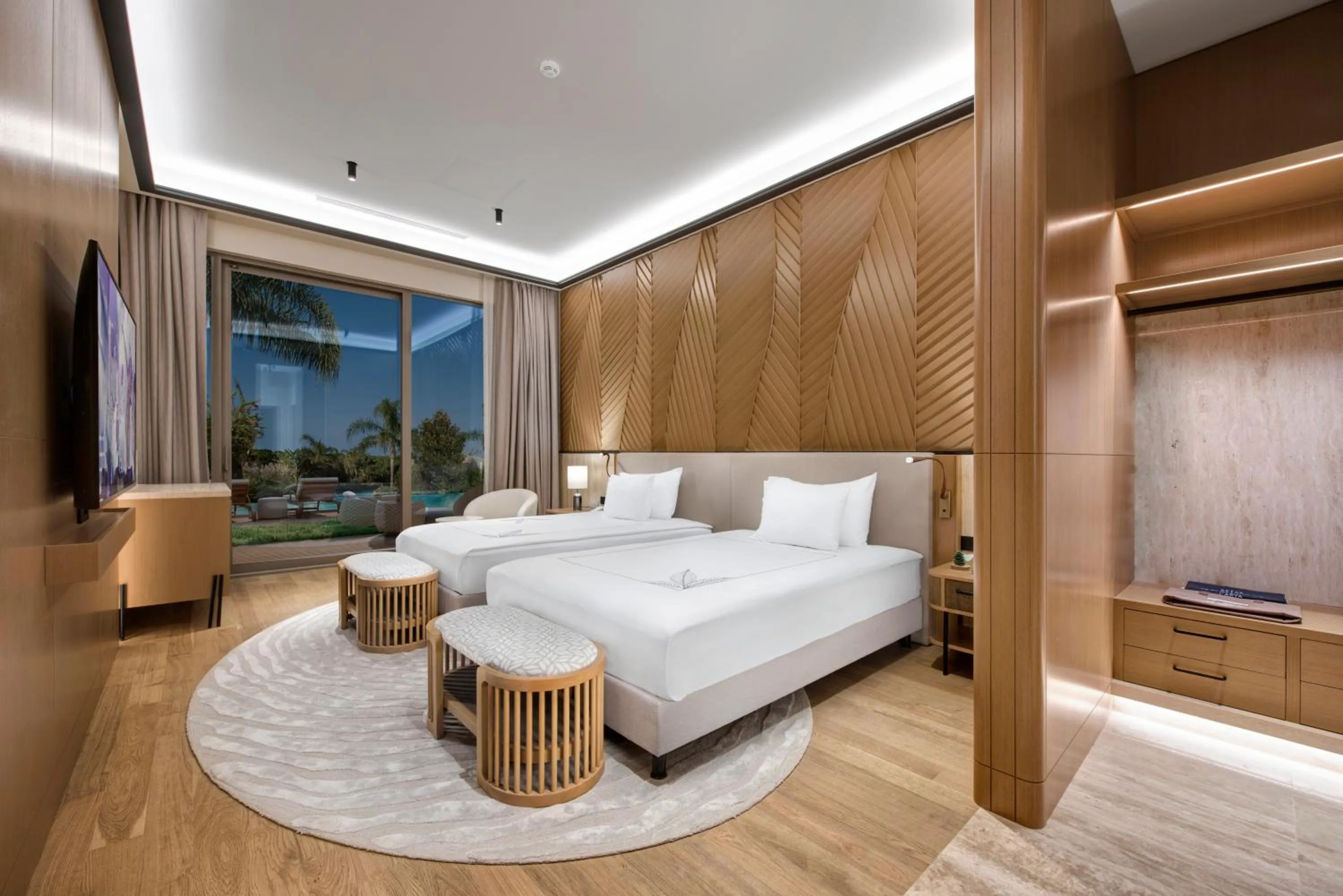 Bedroom, Bed in Regnum The Crown