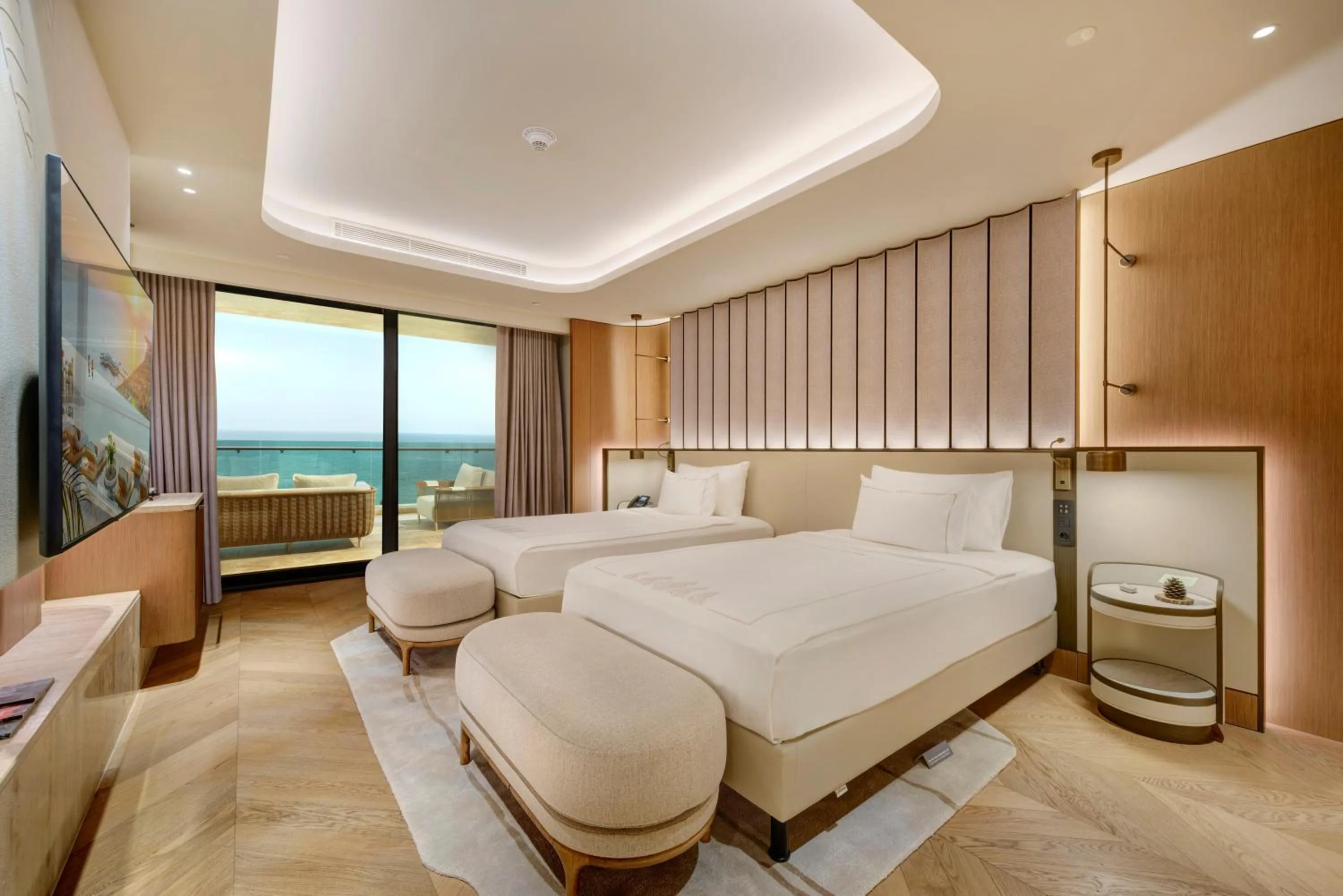 Bedroom, Bed in Regnum The Crown