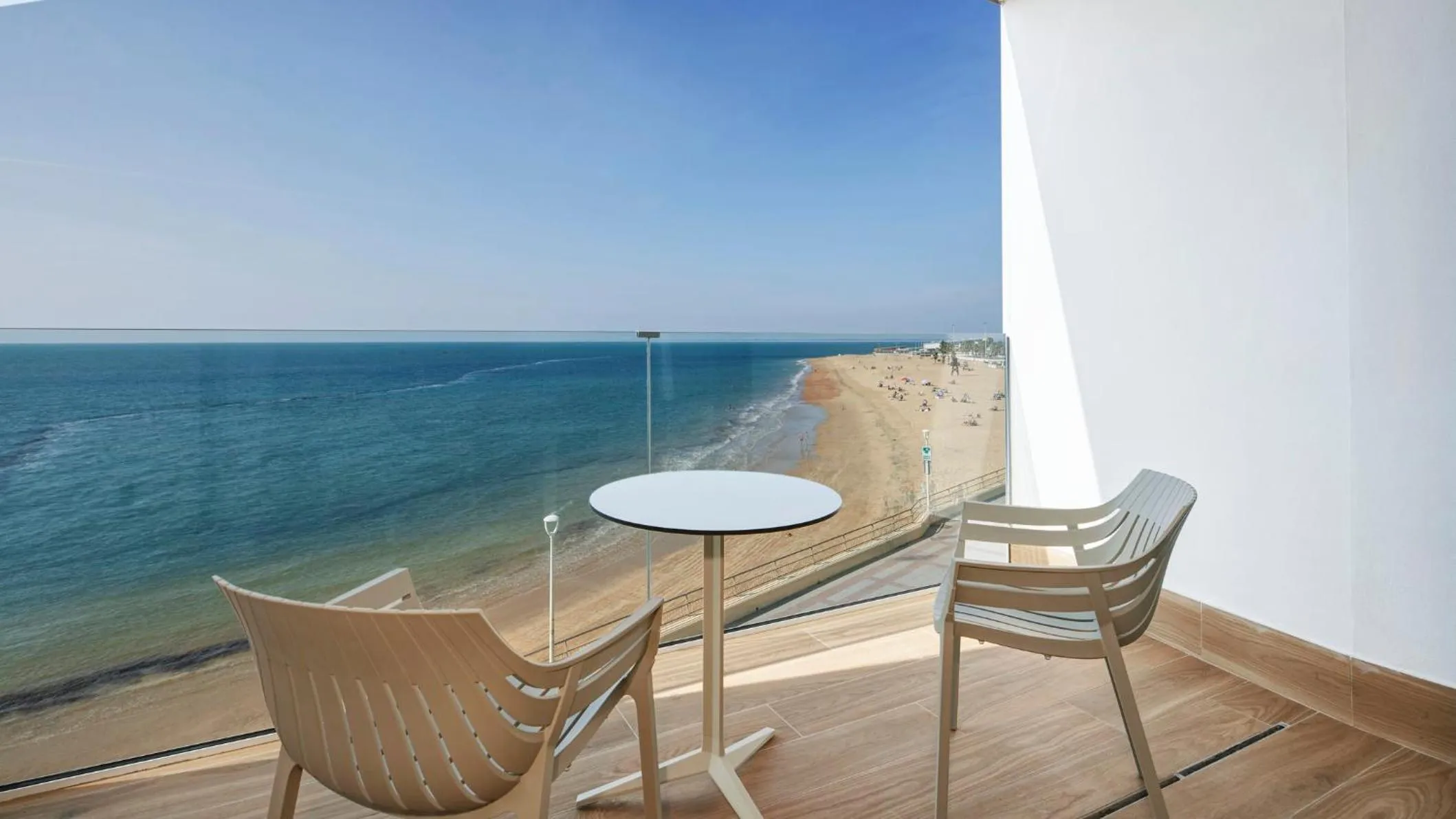 Photo of the whole room in Sercotel Cruz Del Mar