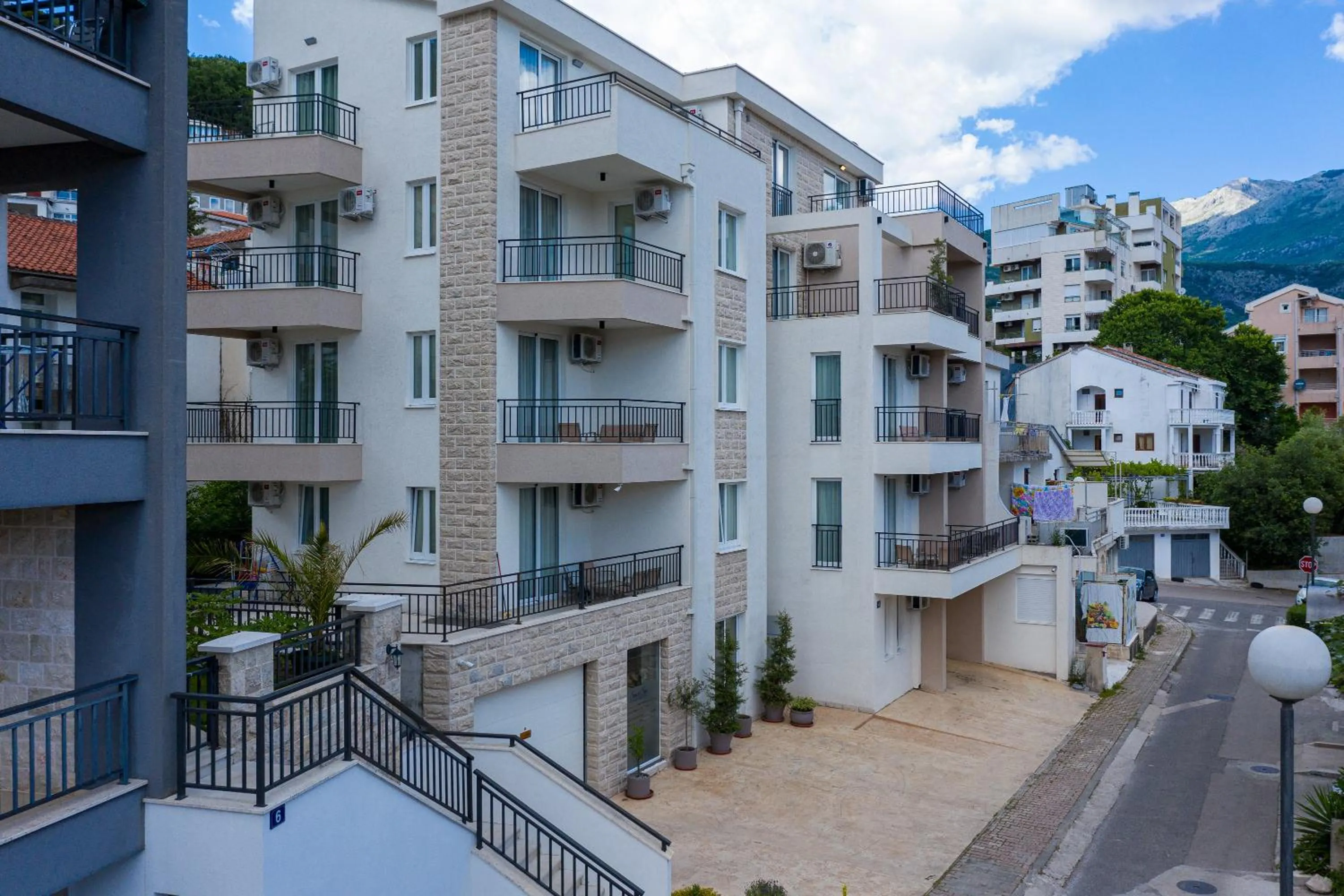 Sun and Sea Apartments