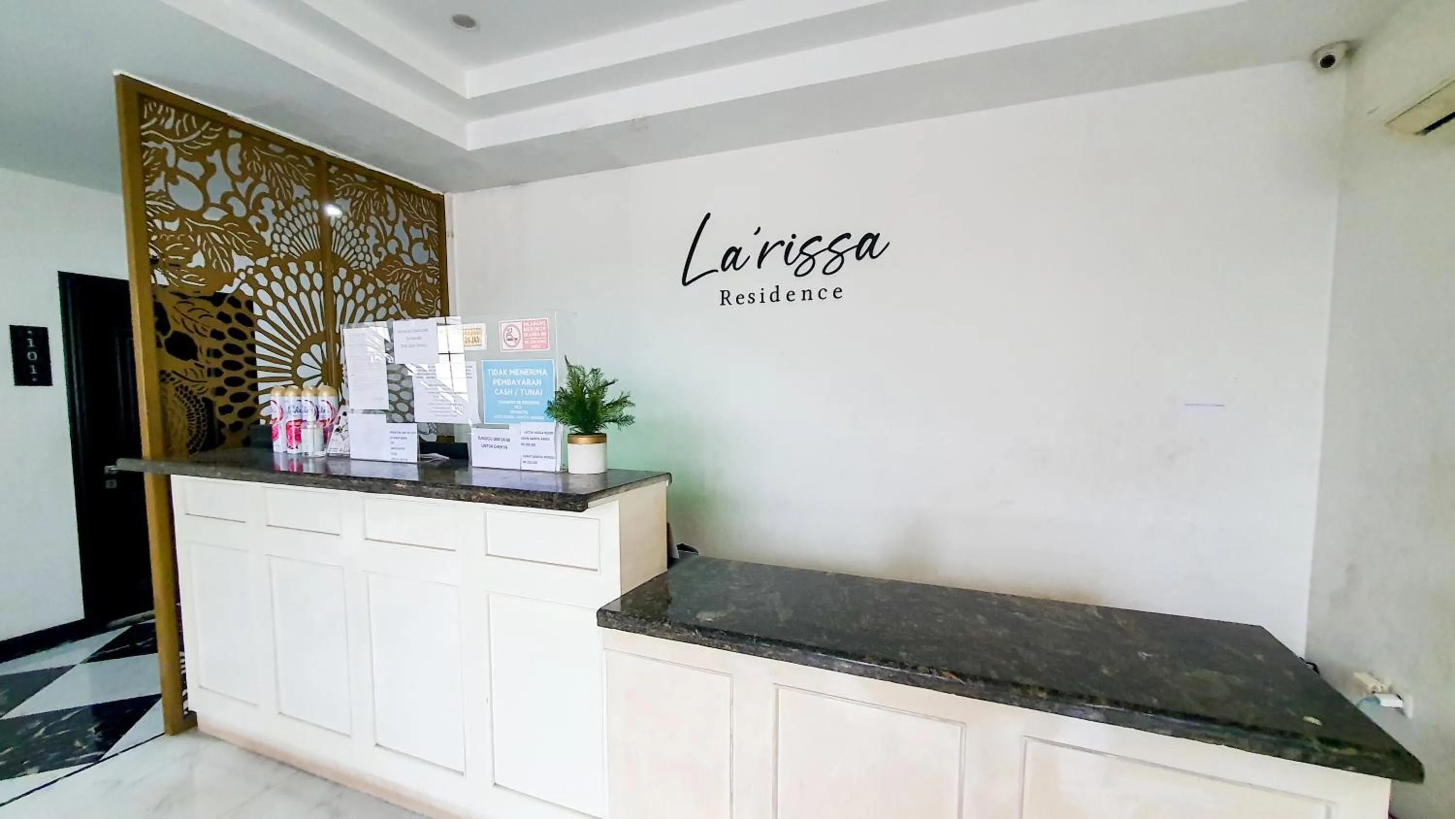 Lobby or reception in La'Rissa Residence by ARBA