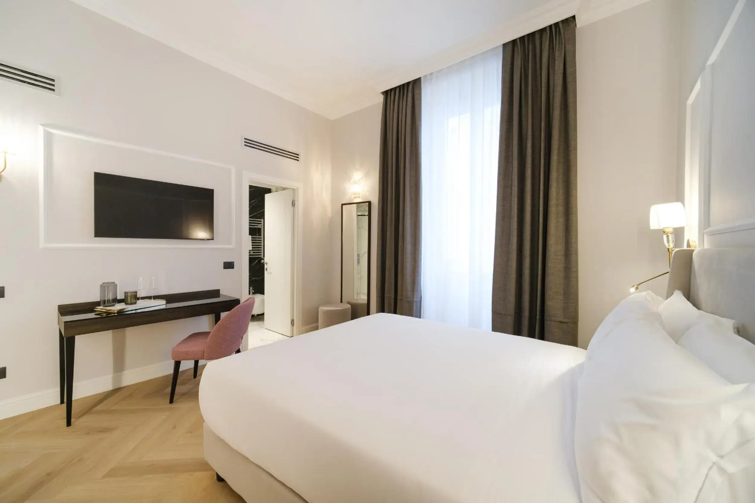 Double Room - single occupancy in BH Hotel Double Room - single occupancy in BH Hotel