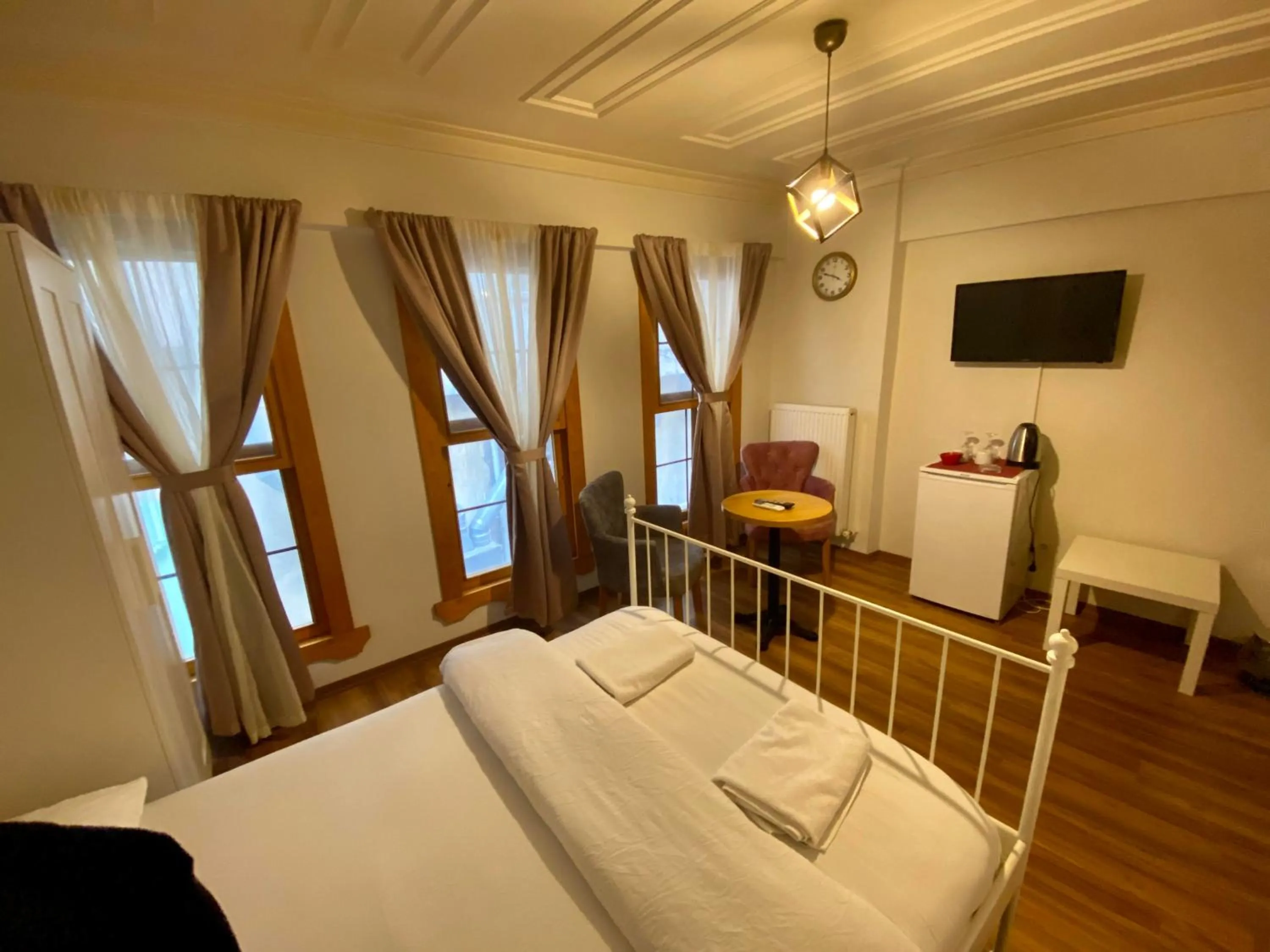 Bed in Konak Akaretler Suit