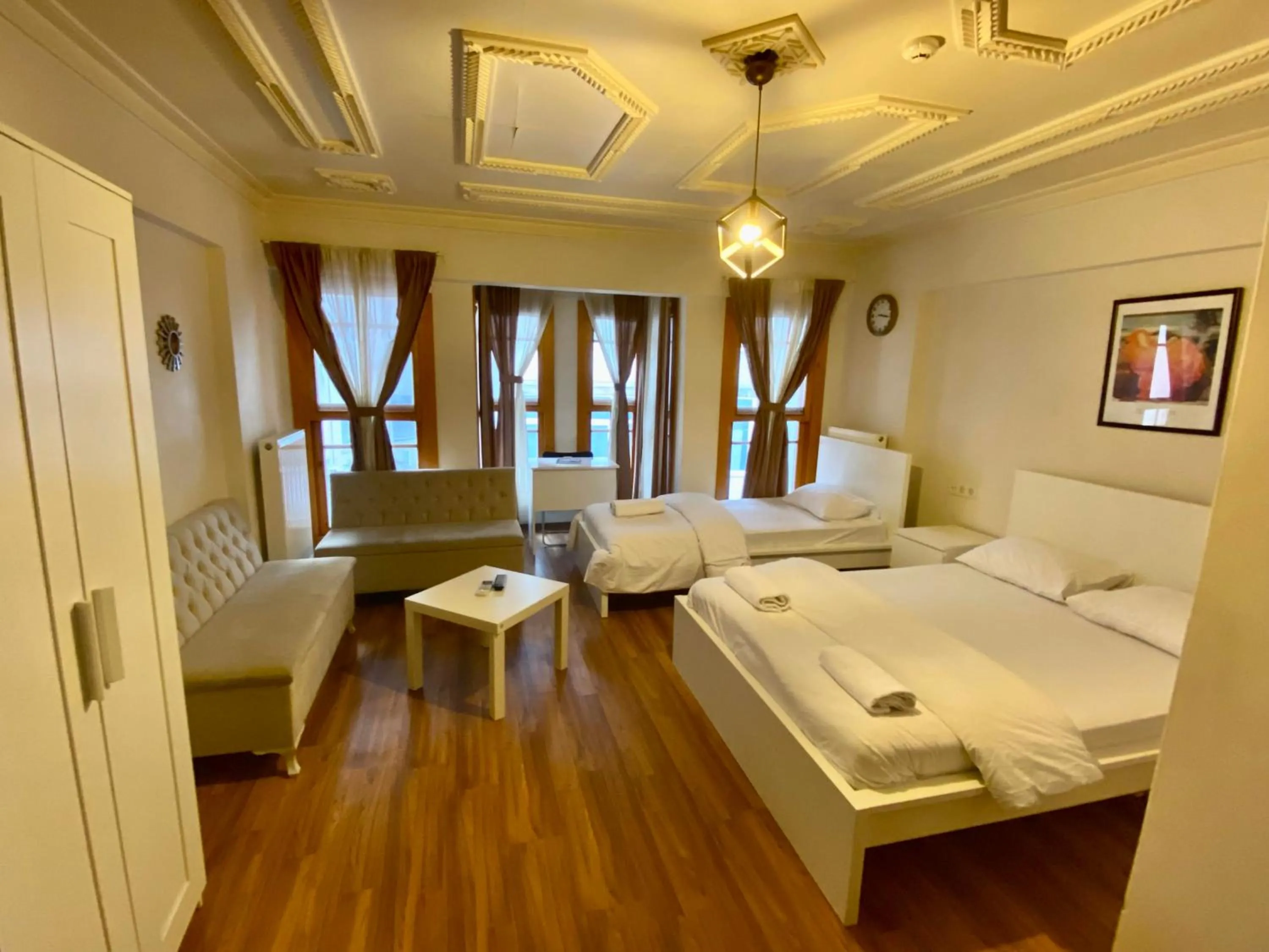 Bed in Konak Akaretler Suit