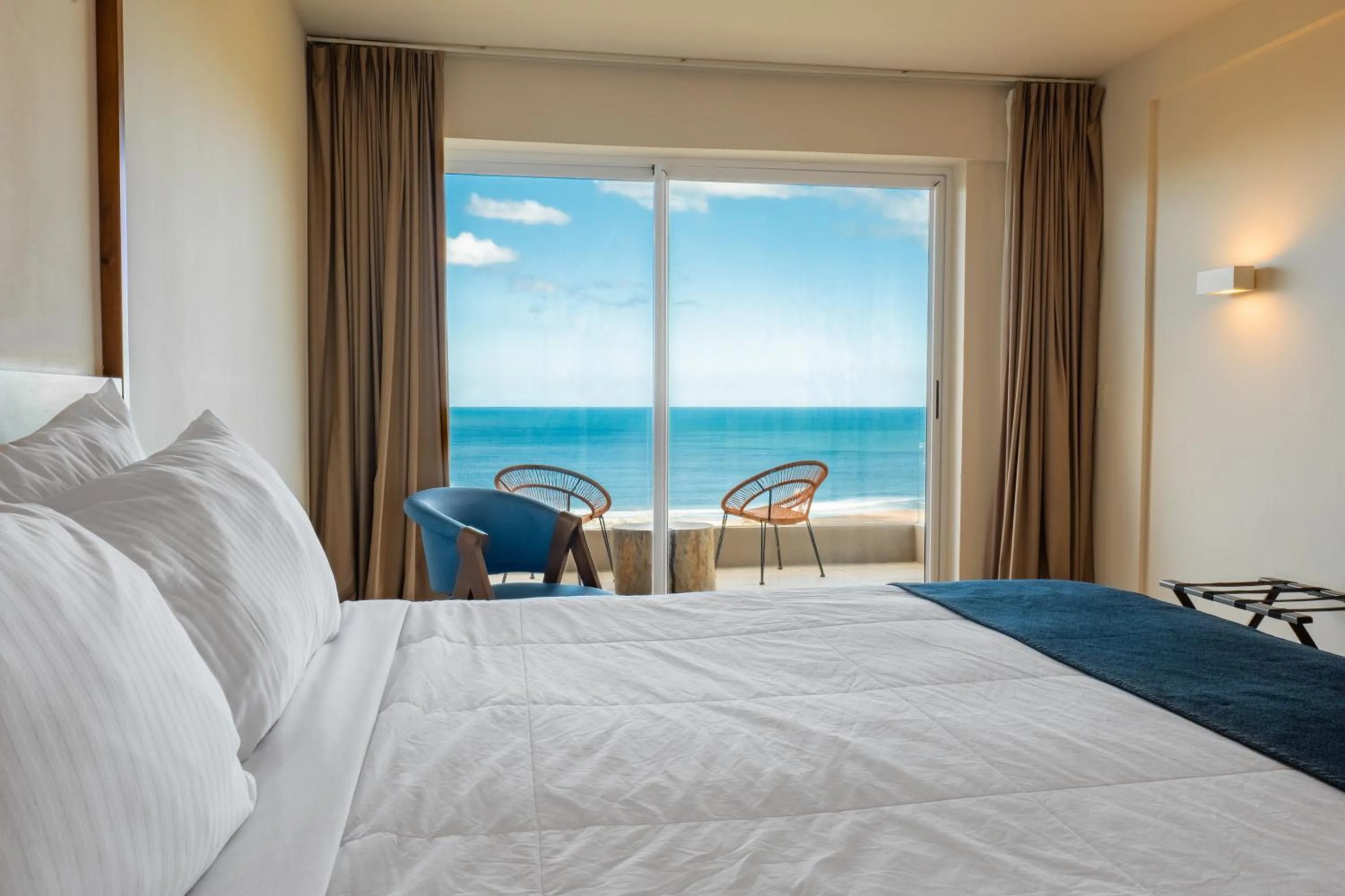 Bed in Wyndham Tamarindo