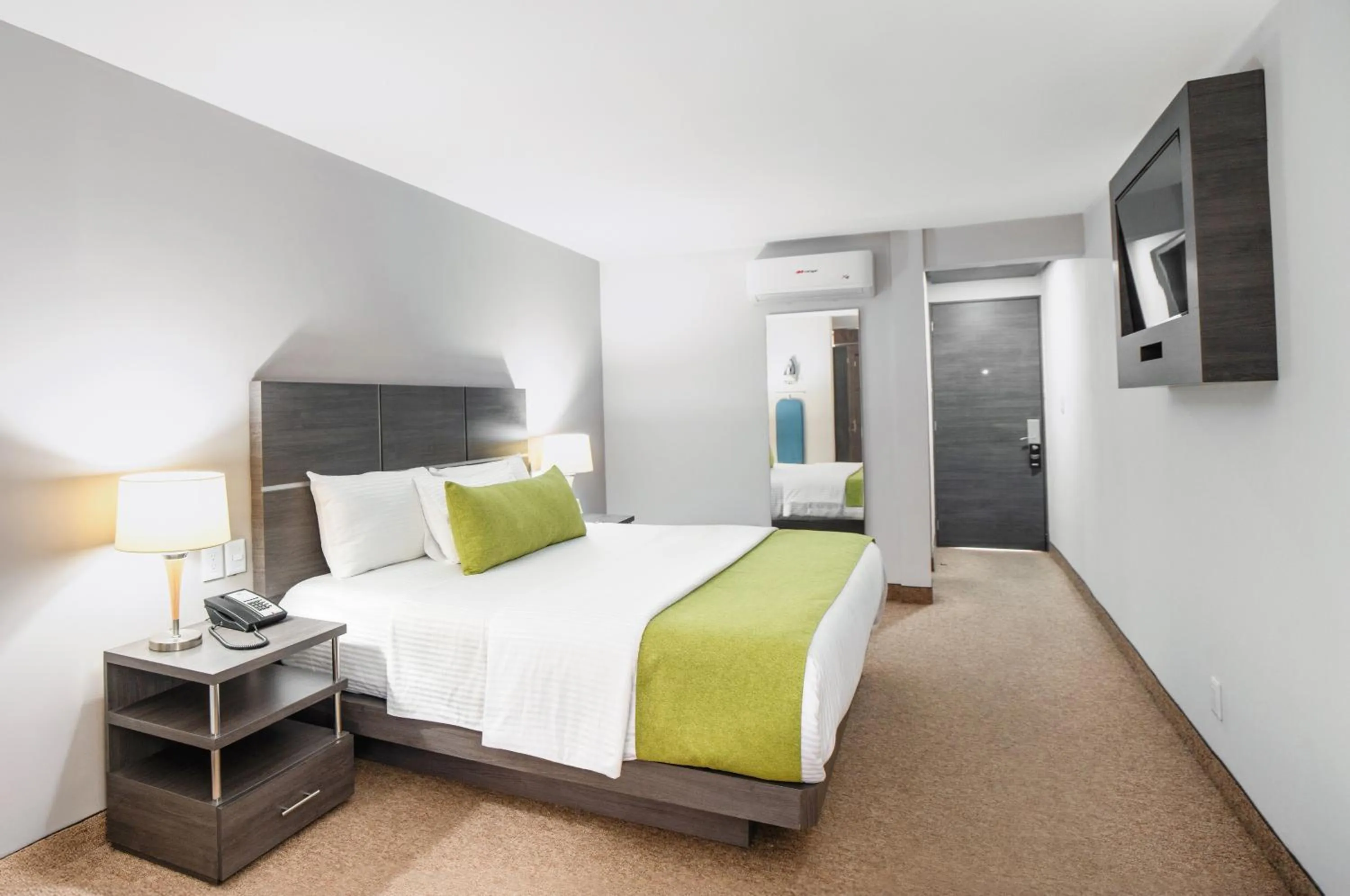 Bed in BeWow Hotel Querétaro