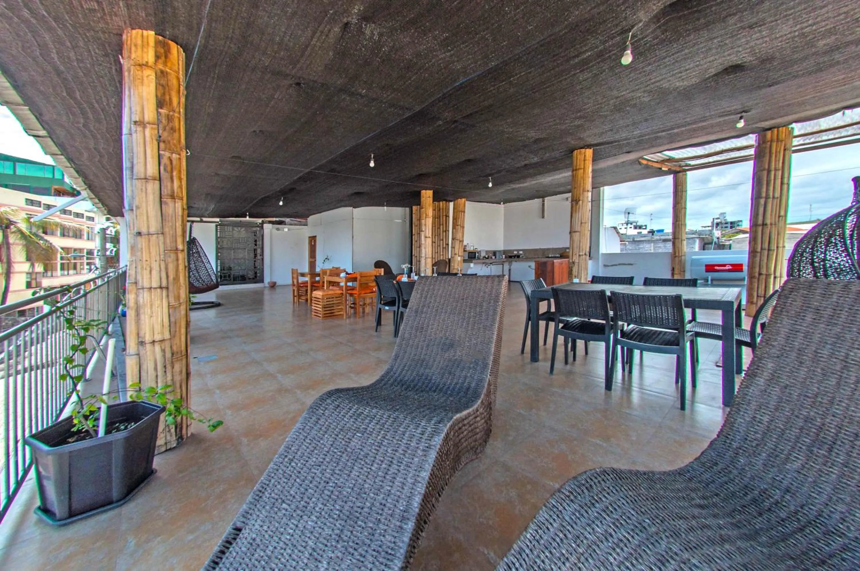 Restaurant/places to eat in Hostal Costa del Pacifico