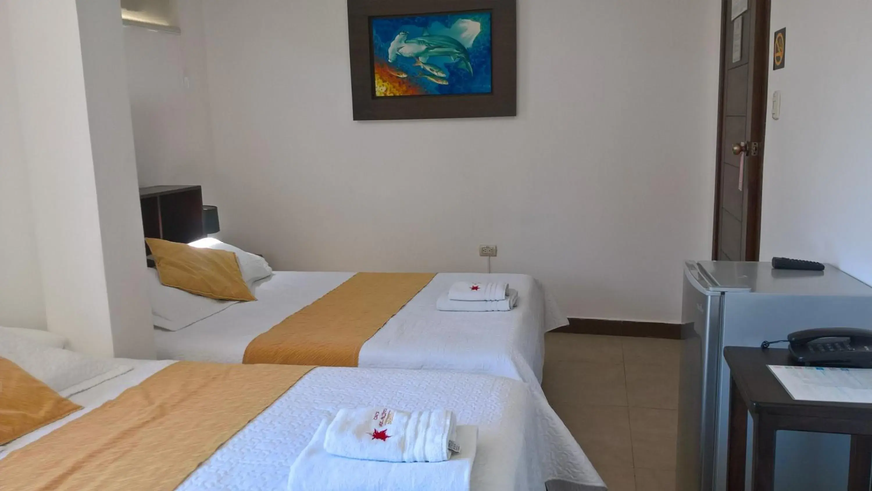 Twin Room - single occupancy in Hostal Costa del Pacifico Twin Room - single occupancy in Hostal Costa del Pacifico