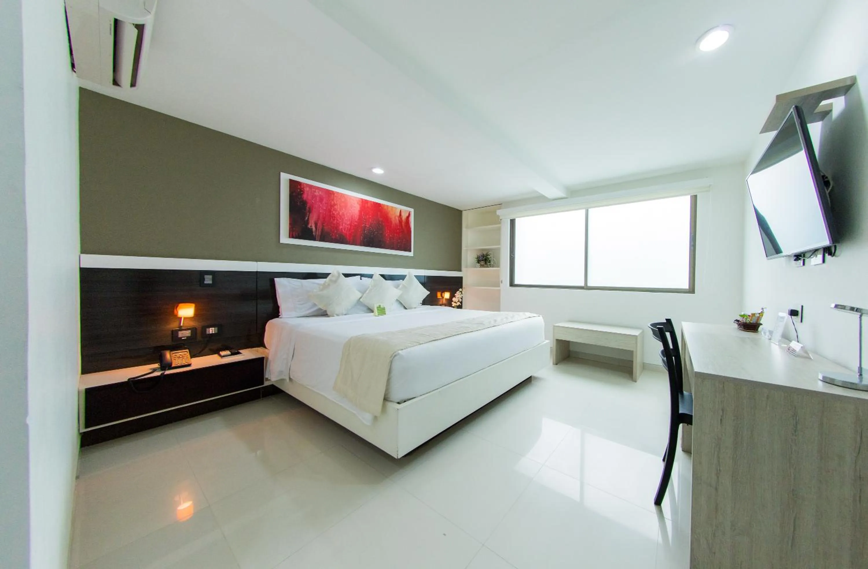 Photo of the whole room, Bed in Varanasi Hotel Boutique Aeropuerto