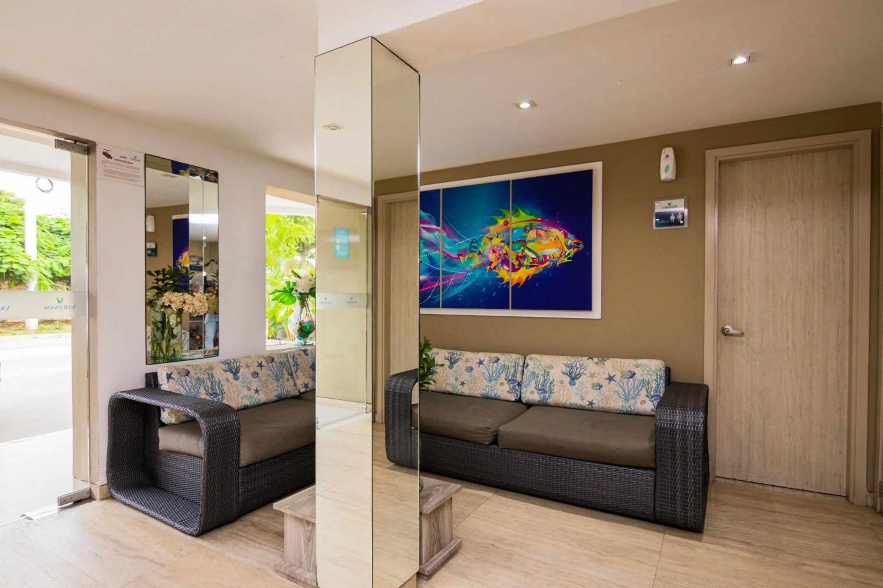 Lobby or reception in Varanasi Hotel Boutique Aeropuerto