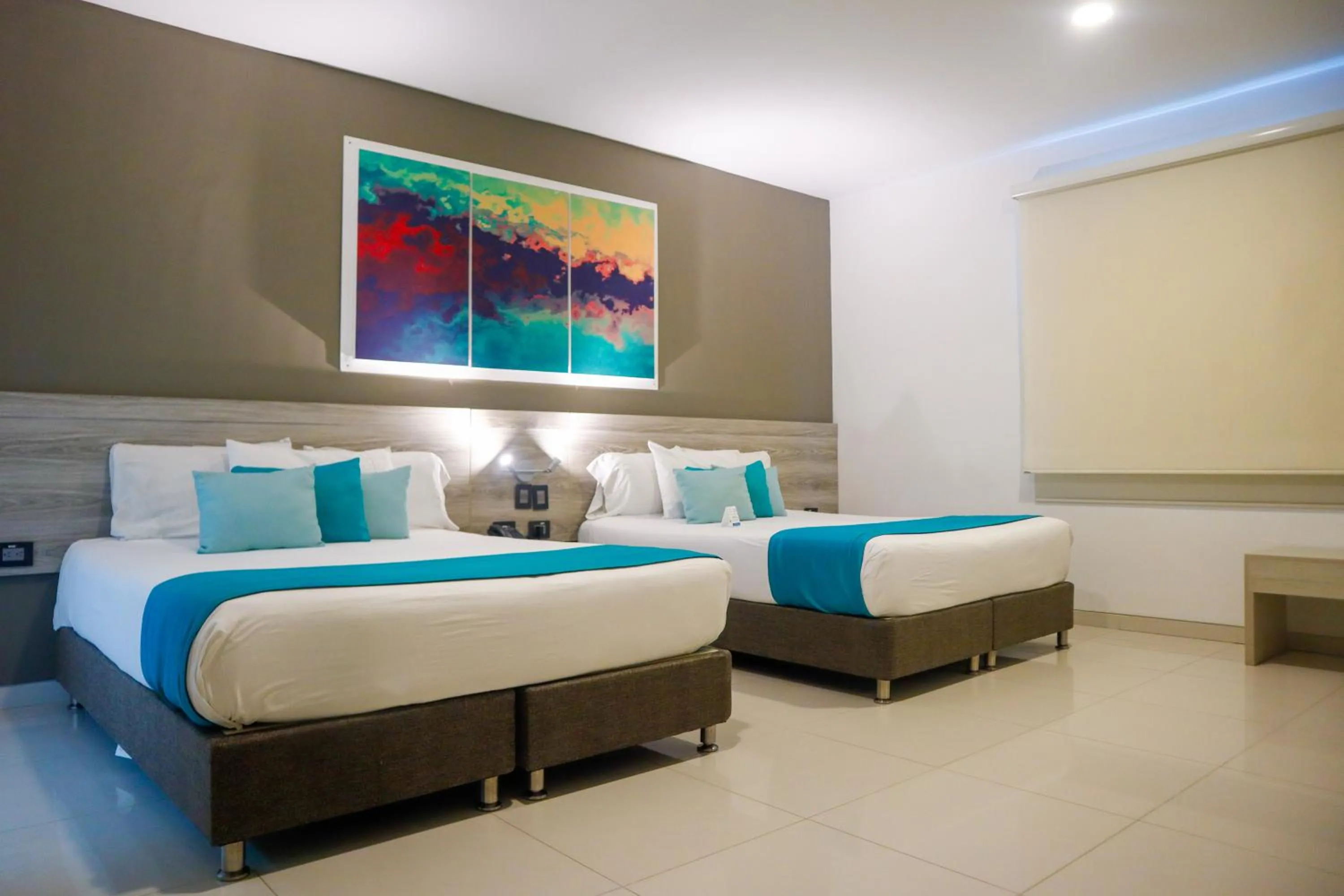 Photo of the whole room, Bed in Varanasi Hotel Boutique Aeropuerto