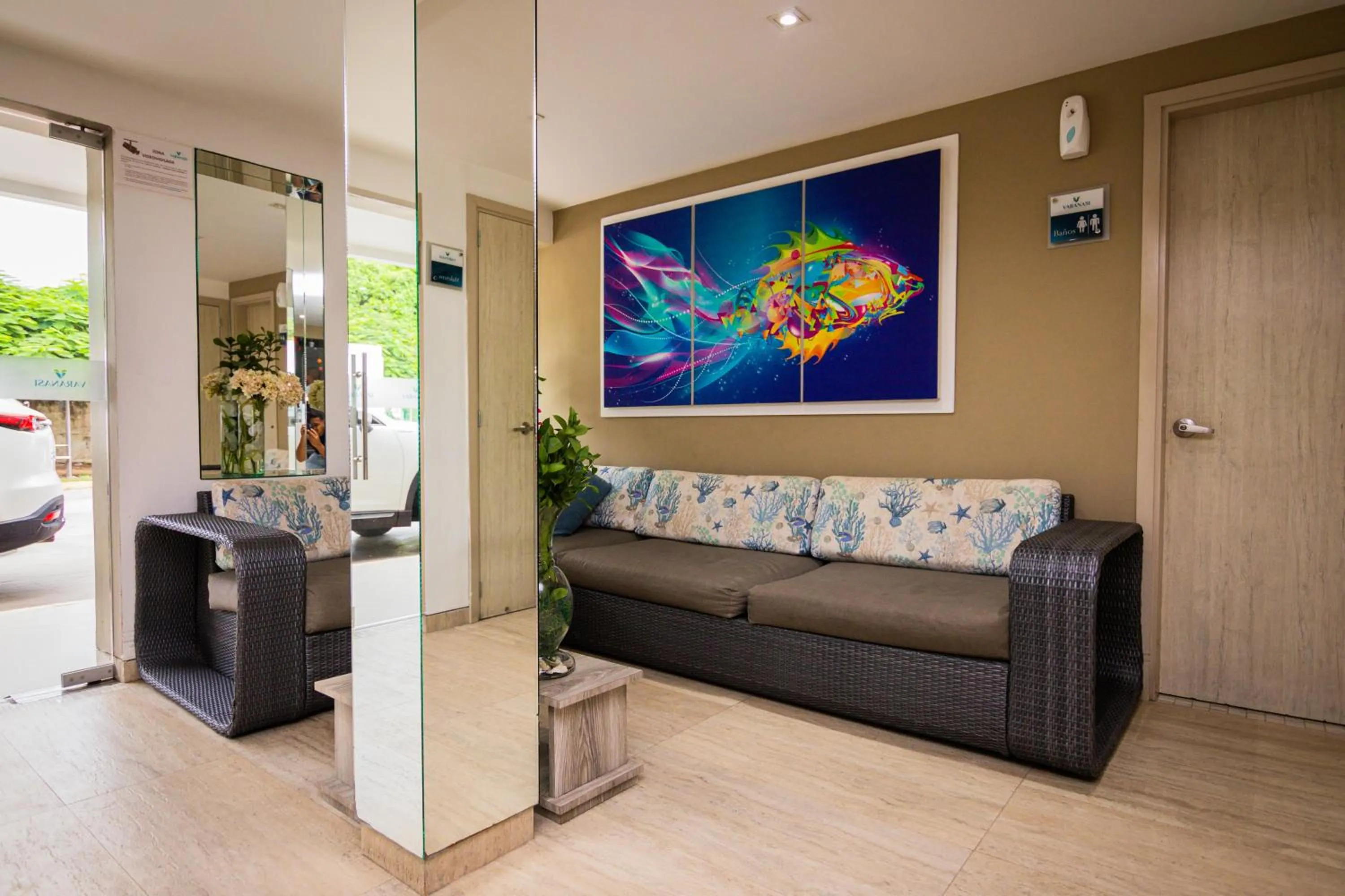 Lobby or reception in Varanasi Hotel Boutique Aeropuerto